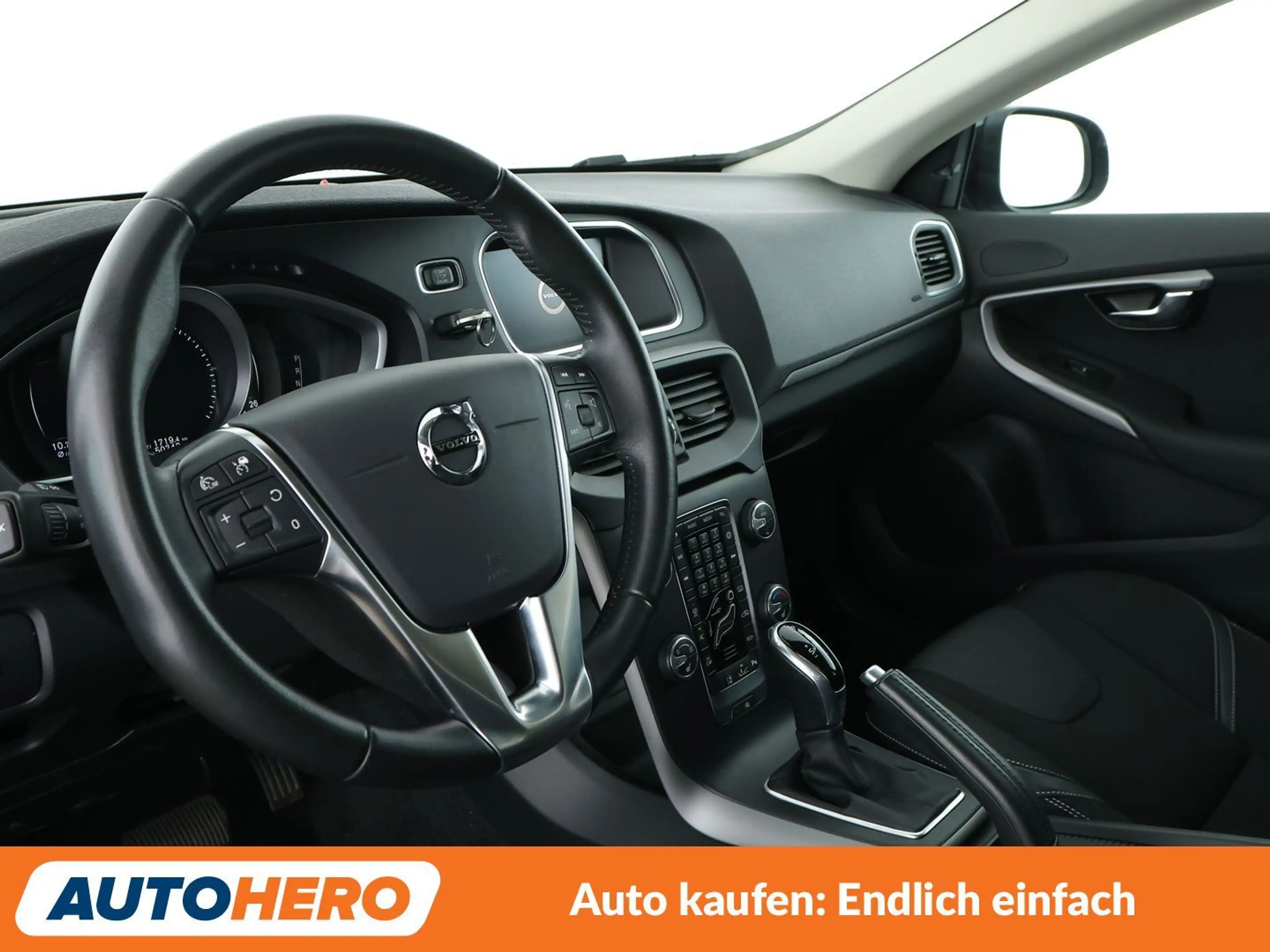 Volvo V40 1.5 Momentum Aut.*NAVI*LED*ACC*CAM*PDC*SHZ*ALU* — photo 11