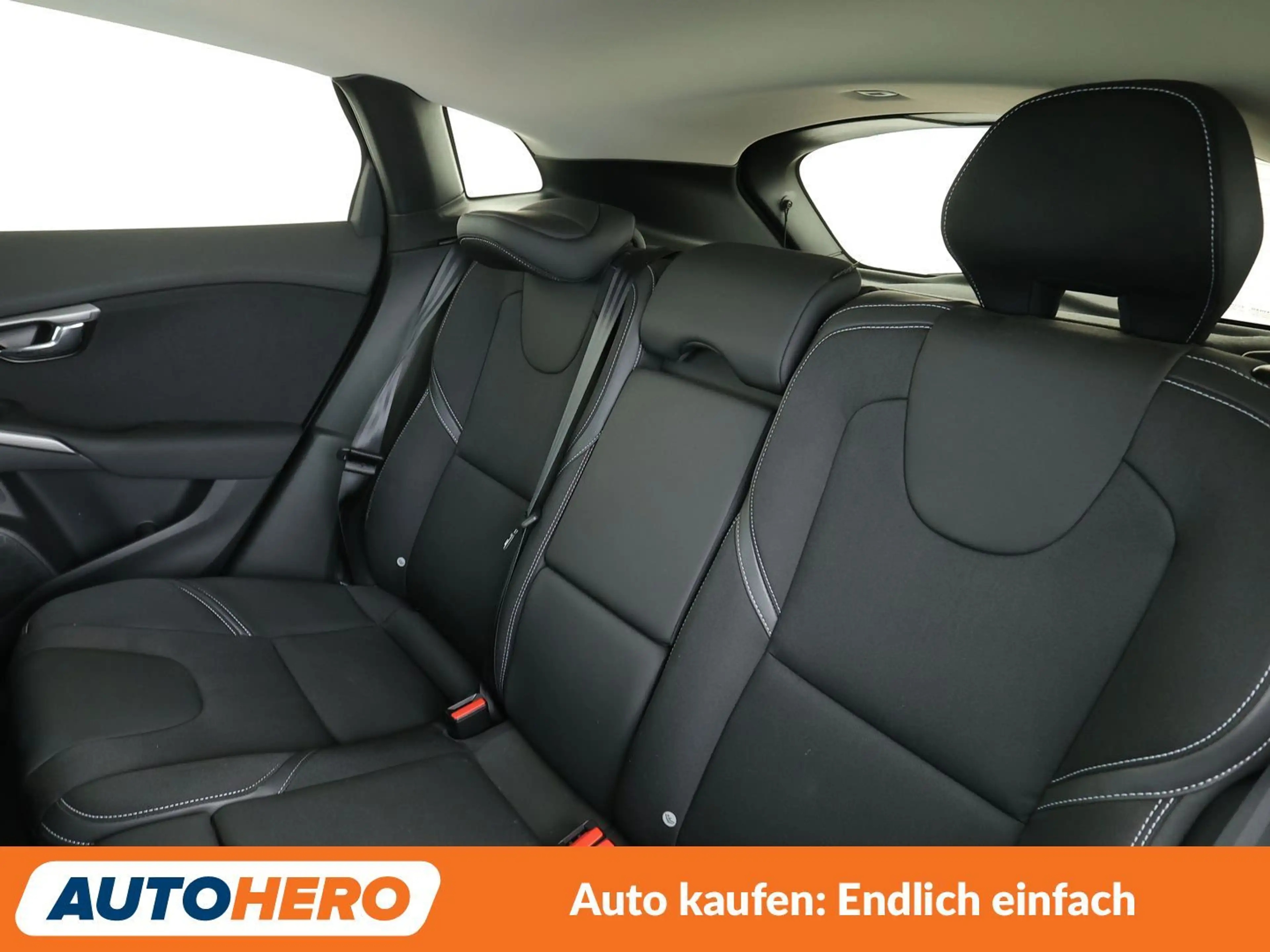 Volvo V40 1.5 Momentum Aut.*NAVI*LED*ACC*CAM*PDC*SHZ*ALU* — photo 14