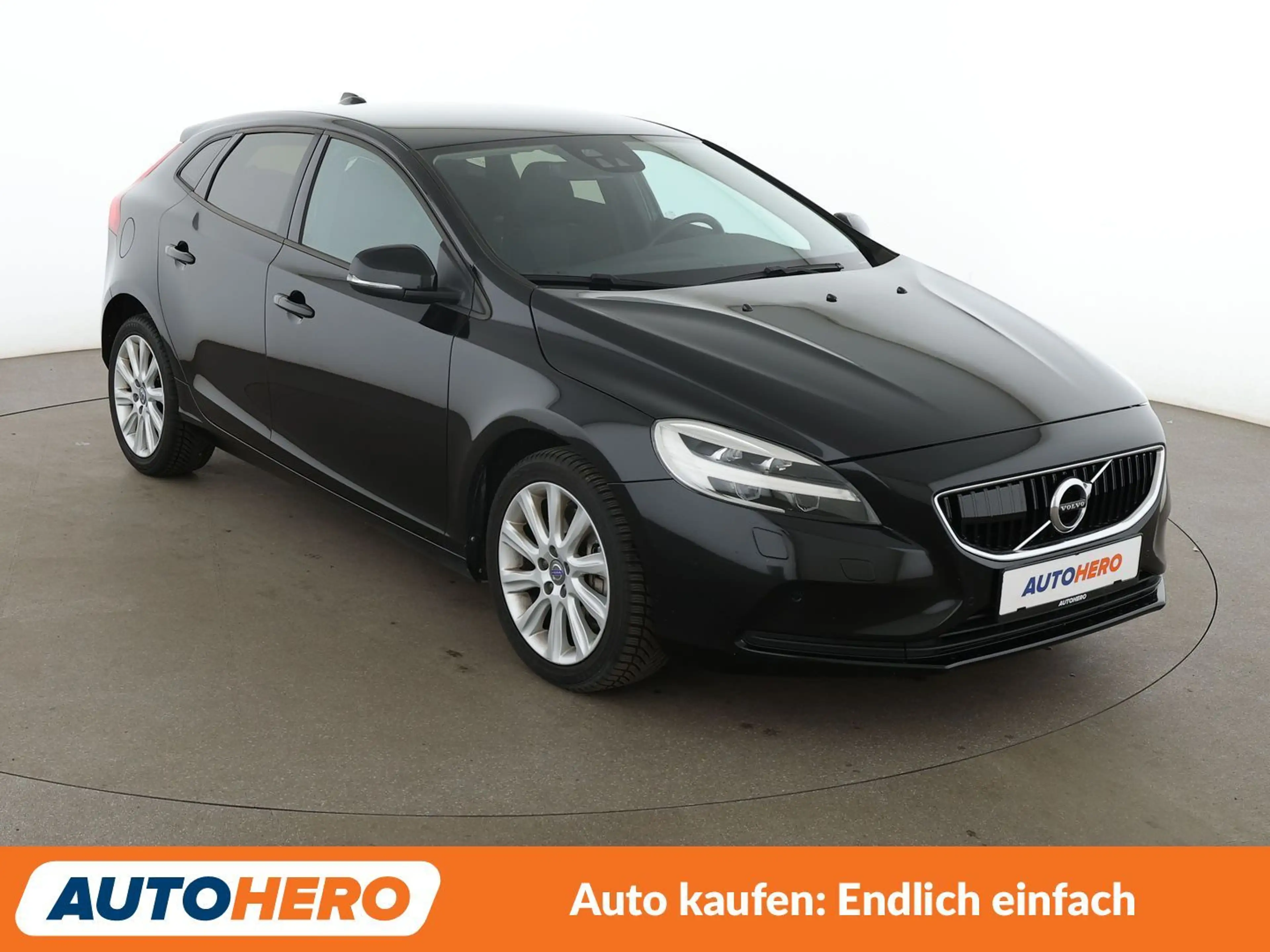 Volvo V40 1.5 Momentum Aut.*NAVI*LED*ACC*CAM*PDC*SHZ*ALU* — photo 8