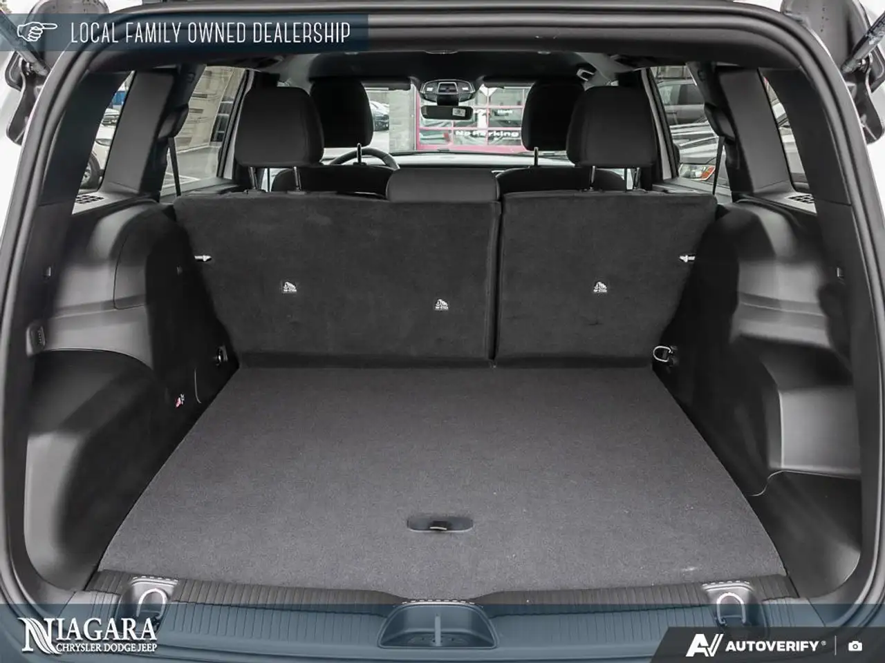 Jeep Cherokee снимка Jeep Cherokee