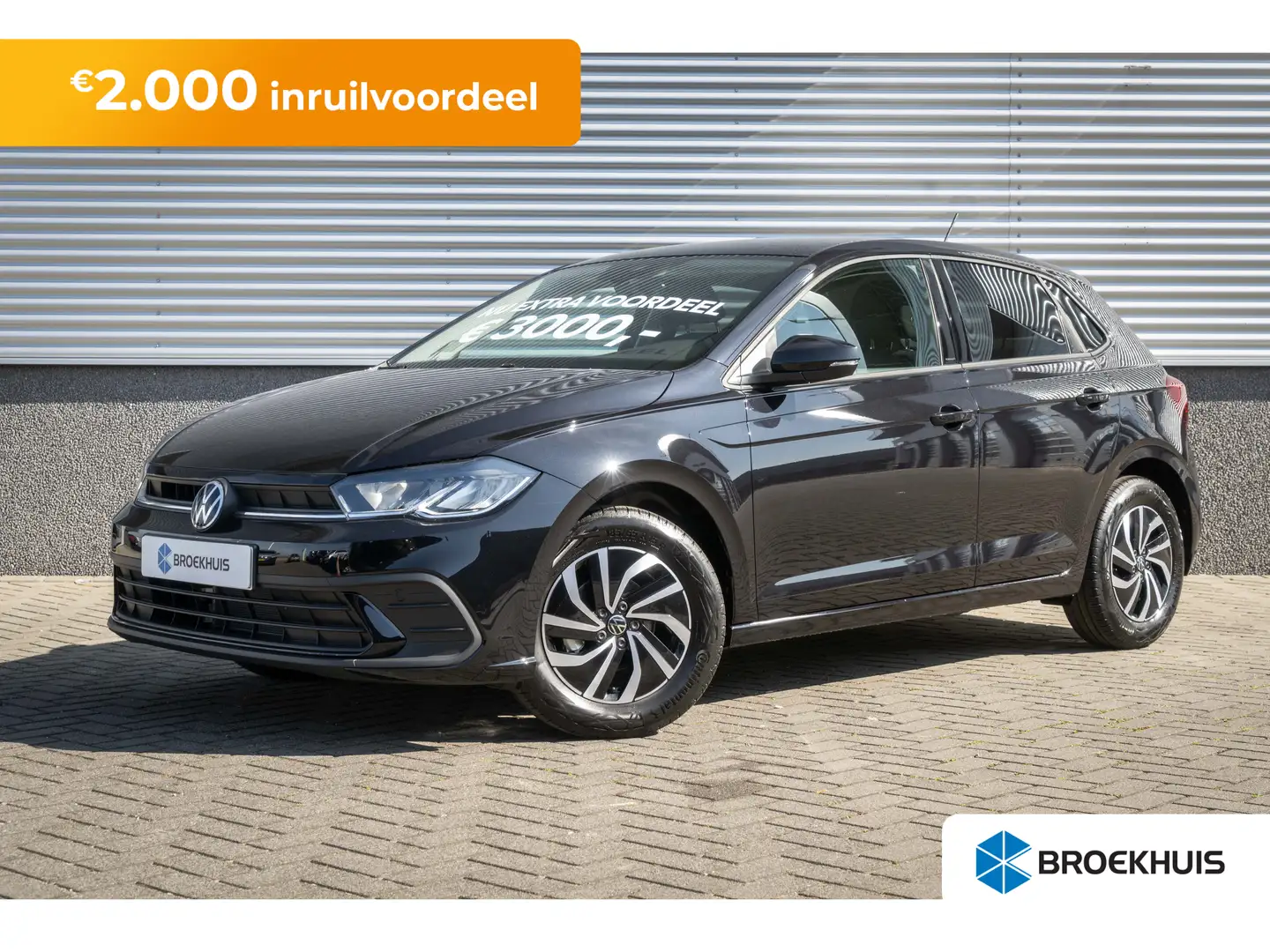 Volkswagen Polo Life Edition Inclusief €2000,- inruilvoordeel | 'A Zwart - 1