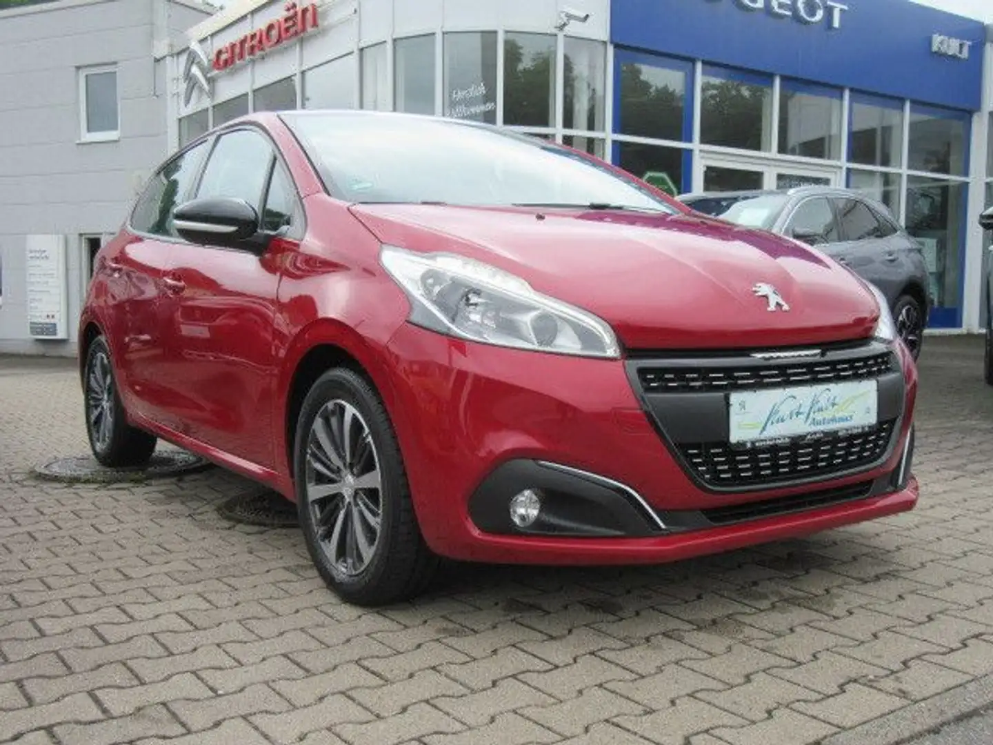 Peugeot 208 PT 82 Active 5-T.*Kamera* Panoramadach*Sitzh Rouge - 1