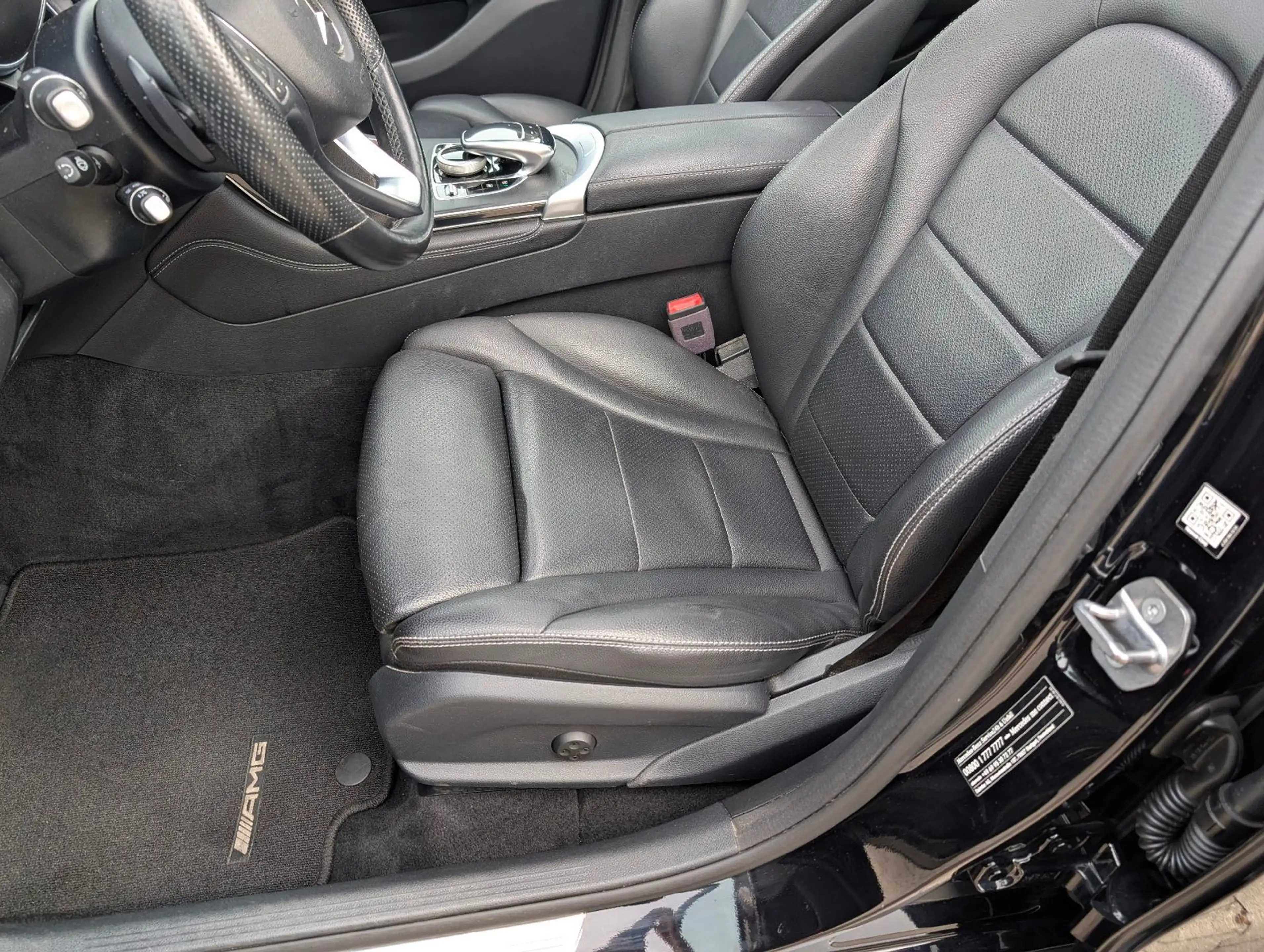 Mercedes-Benz GLC 250 4Matic Exclusive EXT,AMG-Line INT — photo 14