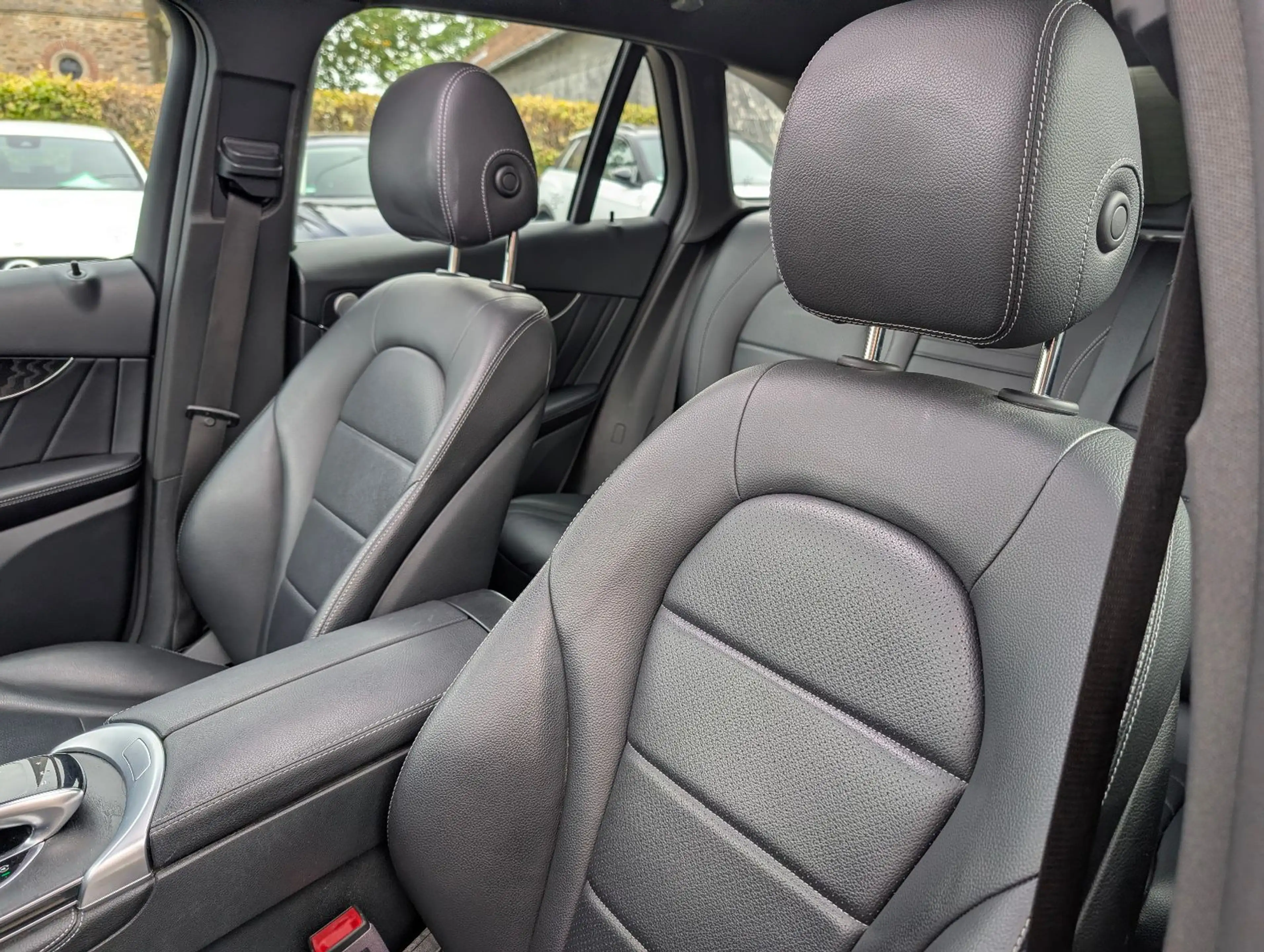 Mercedes-Benz GLC 250 4Matic Exclusive EXT,AMG-Line INT — photo 15