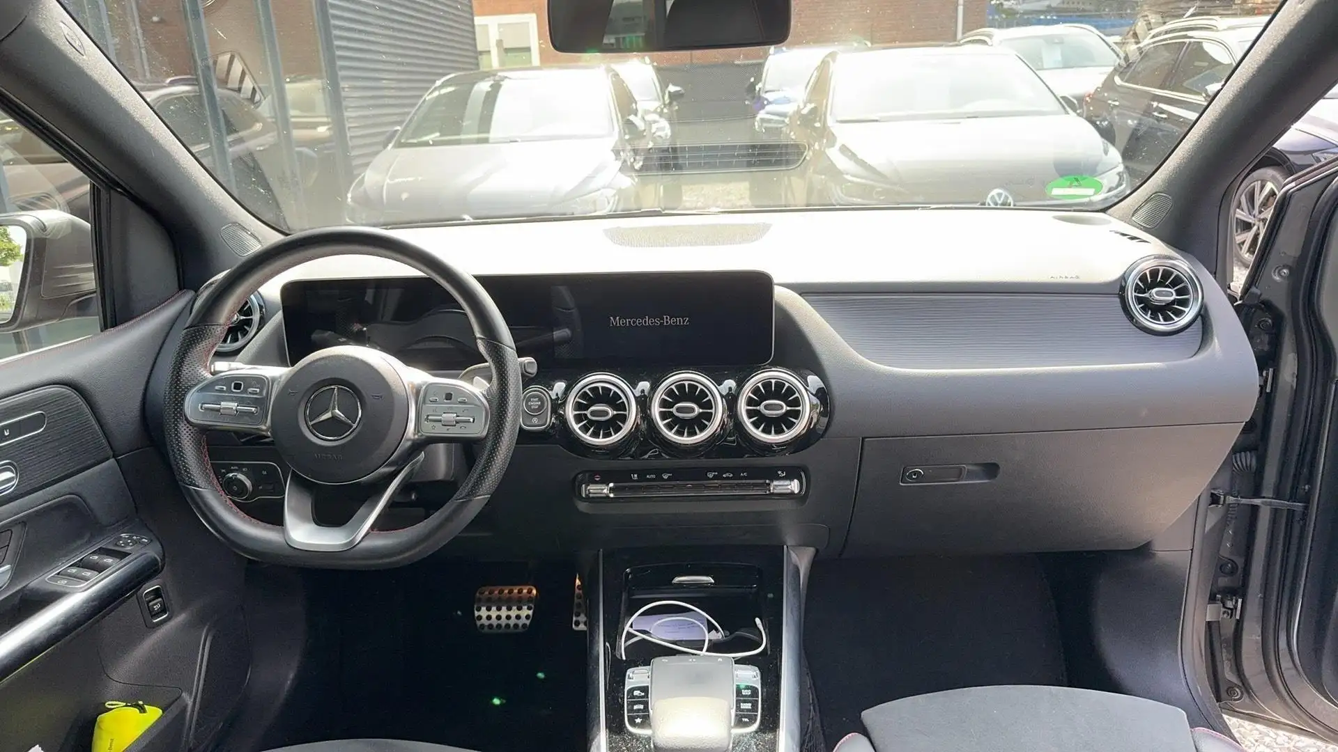 Mercedes-Benz B 200 Business Solution Plus |Pano |Sfeer |Halfleder |St Grijs - 2