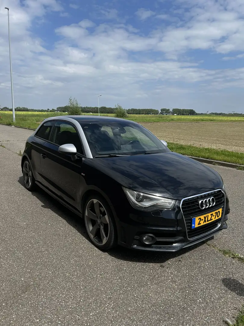 Audi A1 1.4 TFSI S edition automaat Zwart - 1