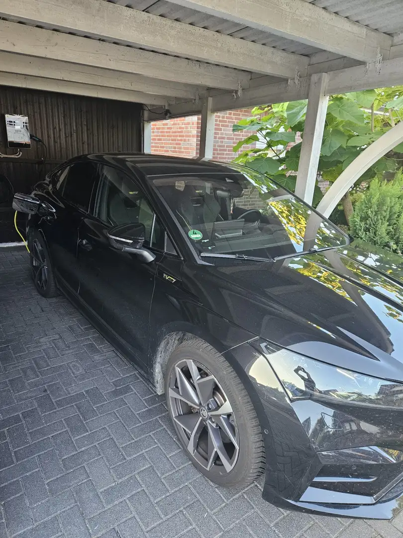 Skoda Enyaq 50 Studio - 1