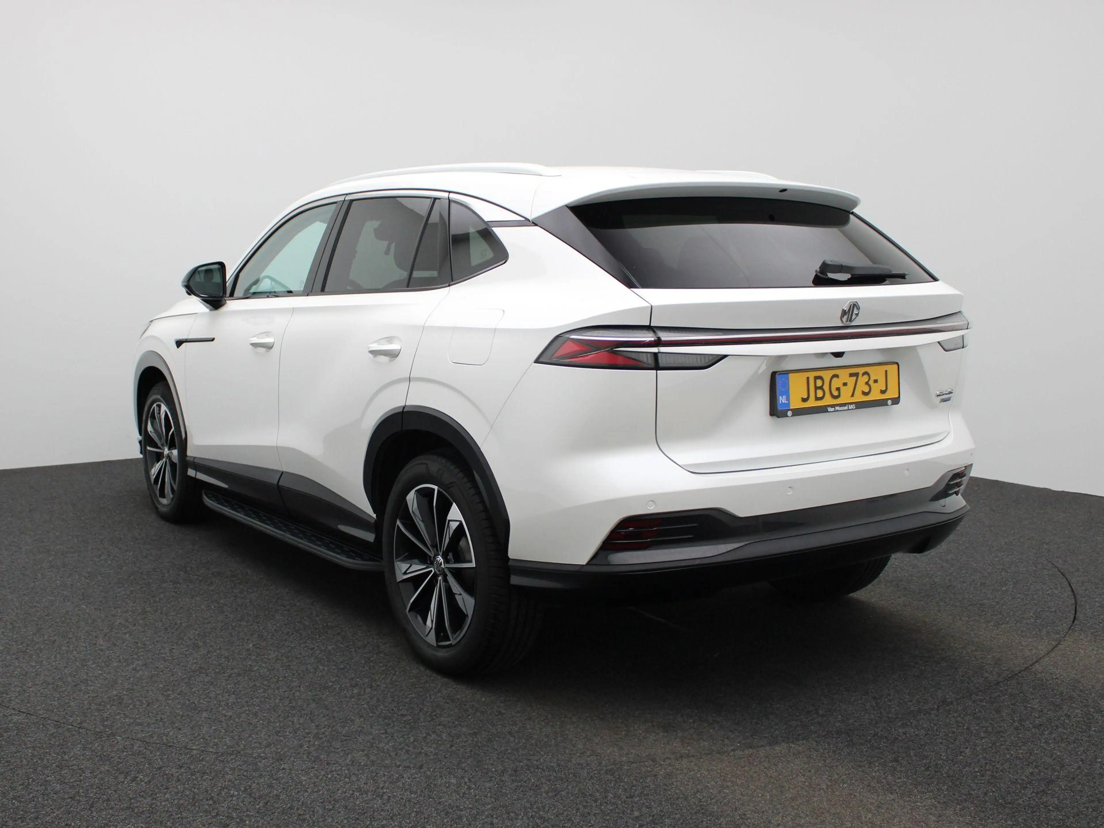 MG HS 1.5 PHEV 272pk Aut. Luxury — photo 2