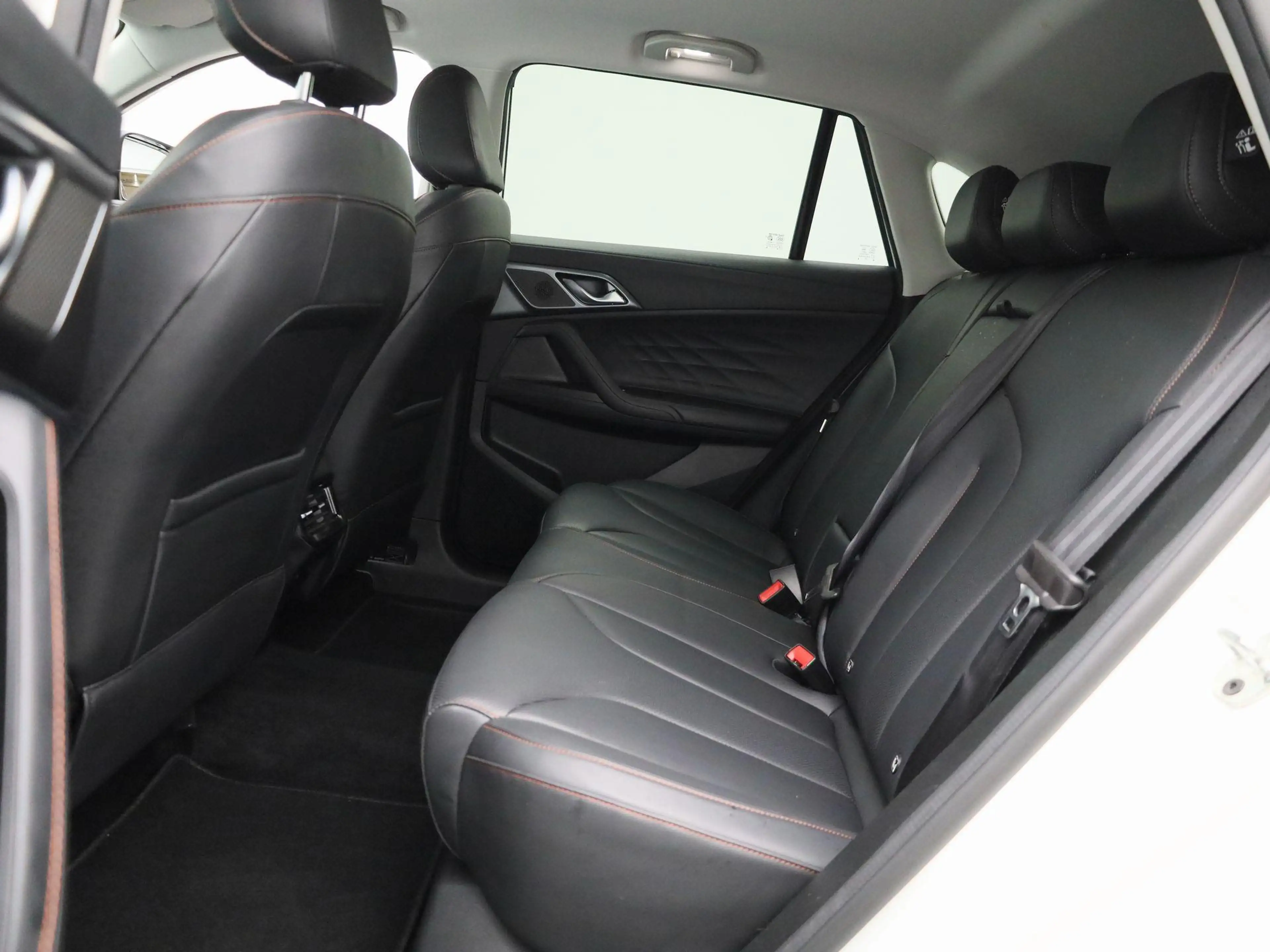 MG HS 1.5 PHEV 272pk Aut. Luxury — photo 11