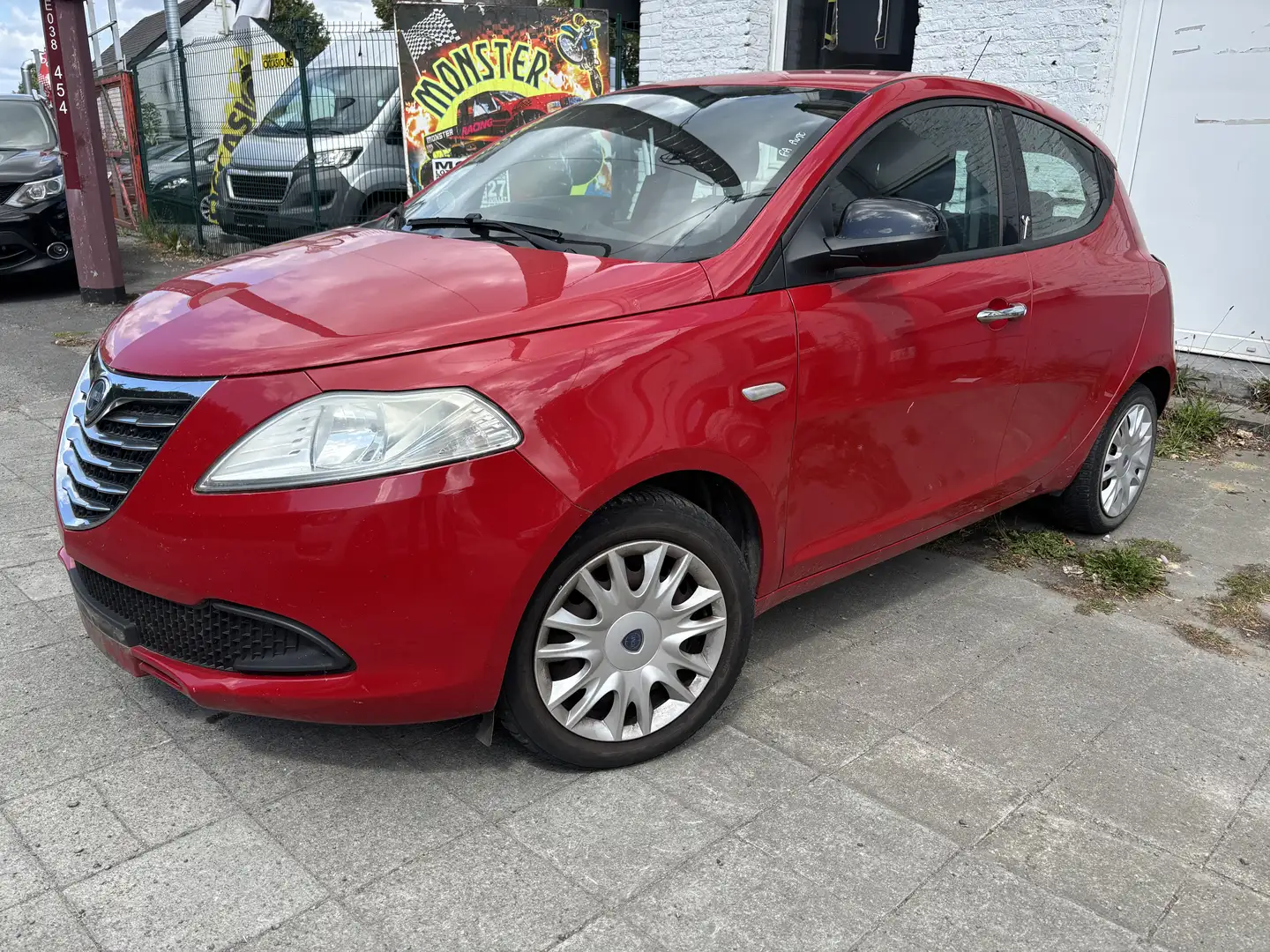 Lancia Ypsilon 0.9 TwinAir Platinium DFN Rouge - 1