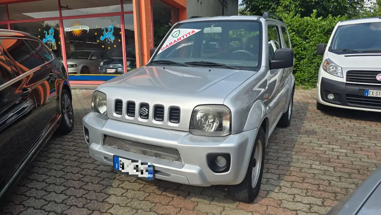 Suzuki Jimny 1.3i 16V cat 4WD JLX, foto 1