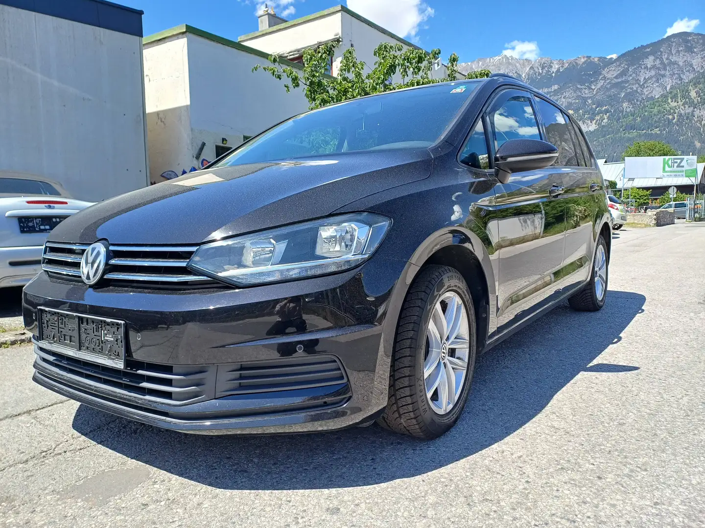 Volkswagen Touran Touran Comfortline 1,6 SCR TDI Comfortline Schwarz - 1