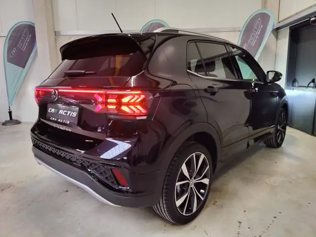Volkswagen T-Cross view 7