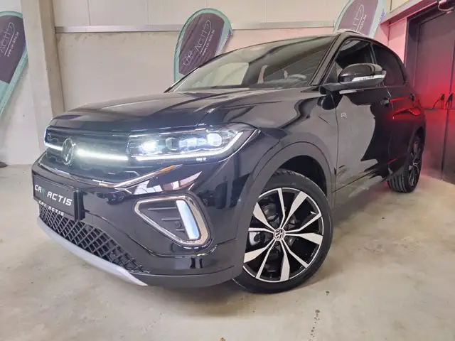 Volkswagen T-Cross view 3