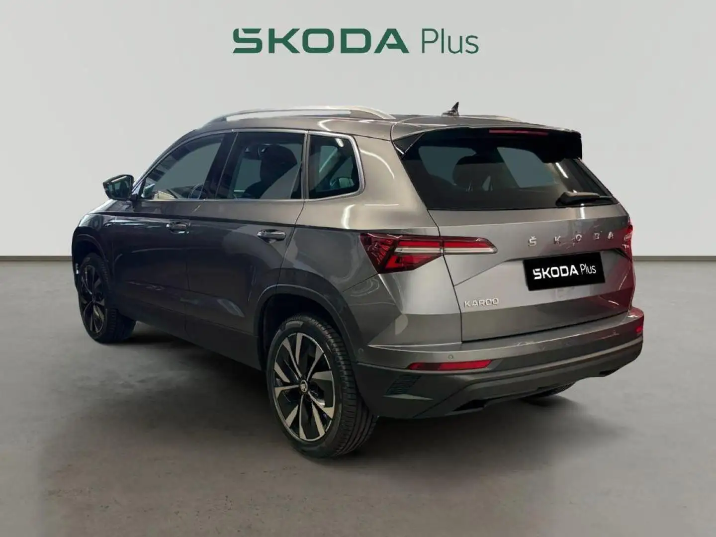 Skoda Karoq 1.5 TSI Style ACT DSG 110KW Gris - 2