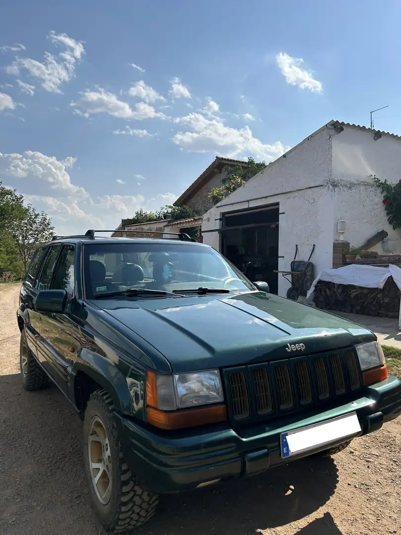 Jeep Grand Cherokee 5.2 Limited V8 Aut. - 1