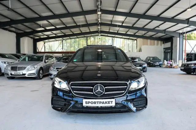 Mercedes-Benz E 220 d Limousine AMG SPORT packet PANO Voll 2 HD