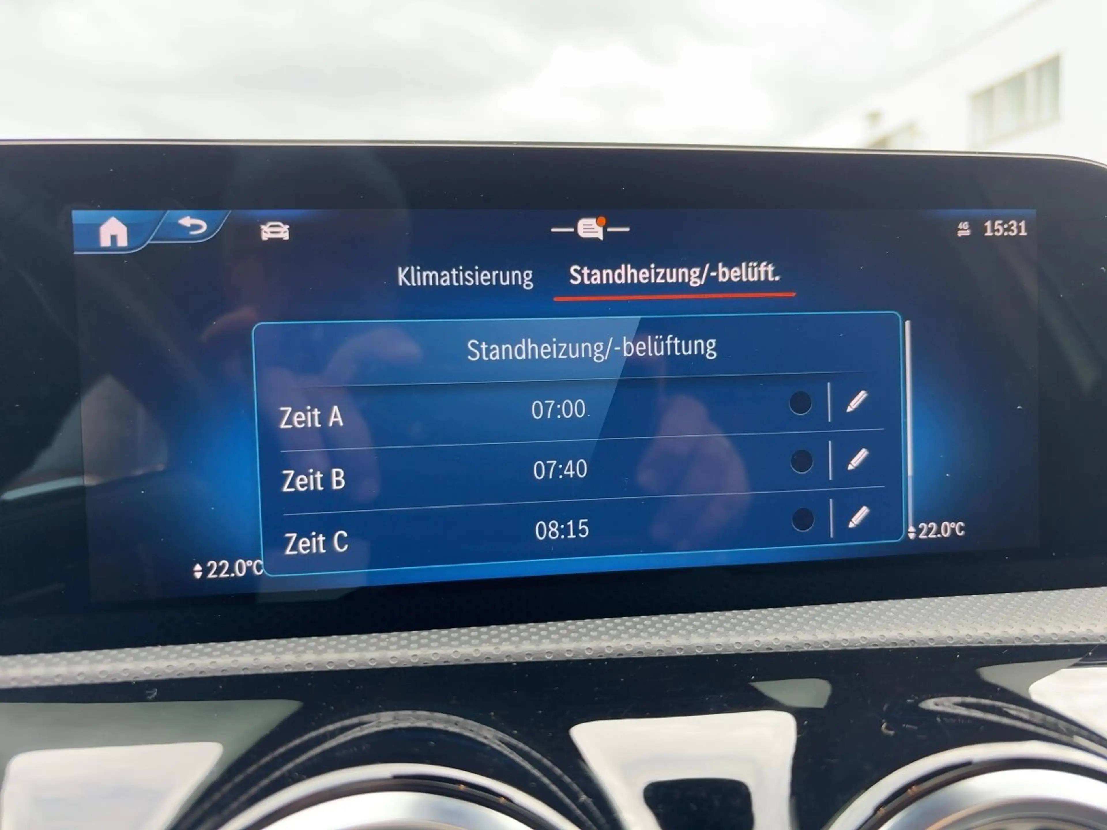 Mercedes-Benz A 35 AMG A 35 AMG PLUS +PANO+DISTR+STANDHZG+HUD+360+MEMOR — photo 7