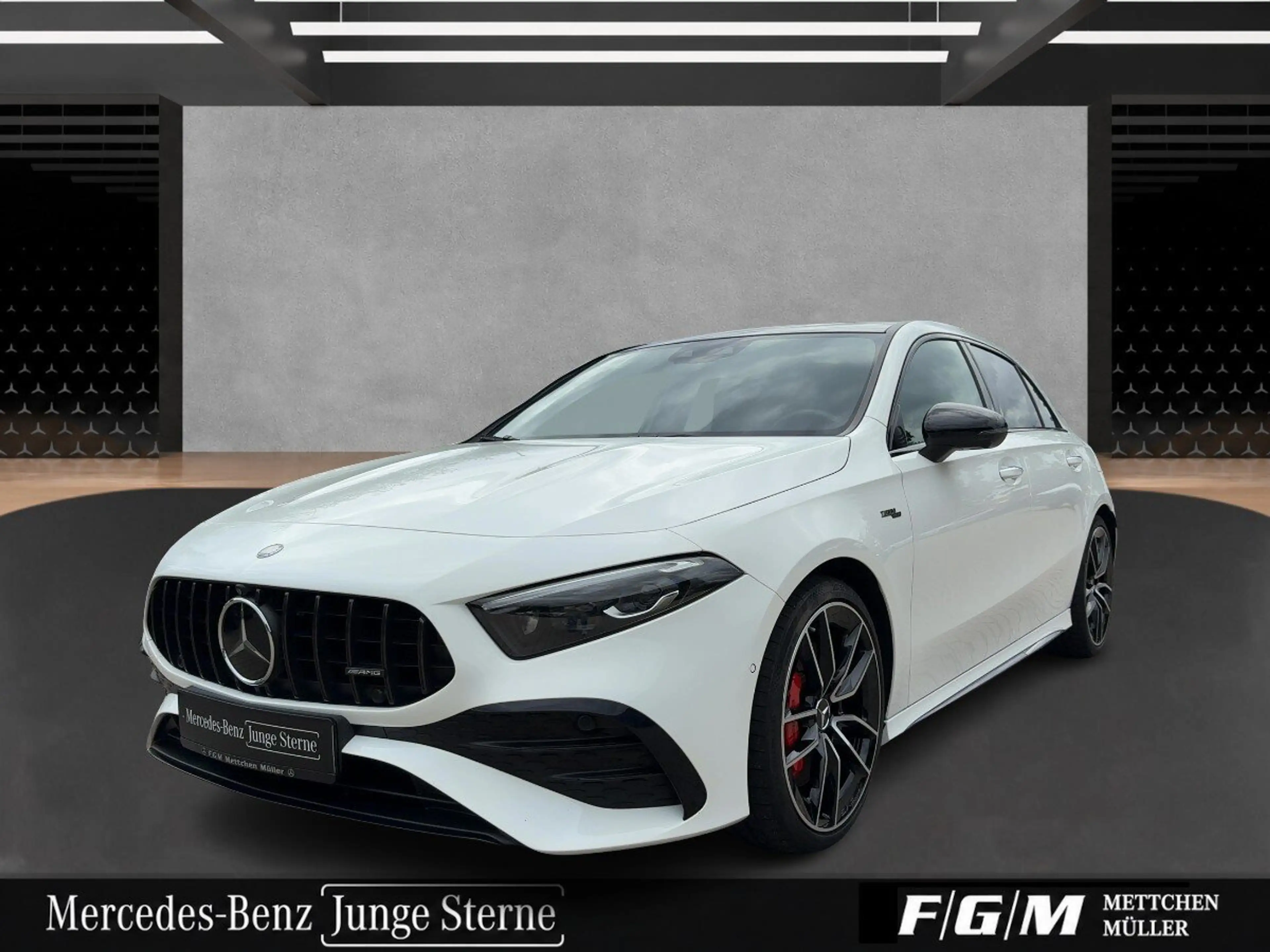 Mercedes-Benz A 35 AMG A 35 AMG PLUS +PANO+DISTR+STANDHZG+HUD+360+MEMOR — photo 4