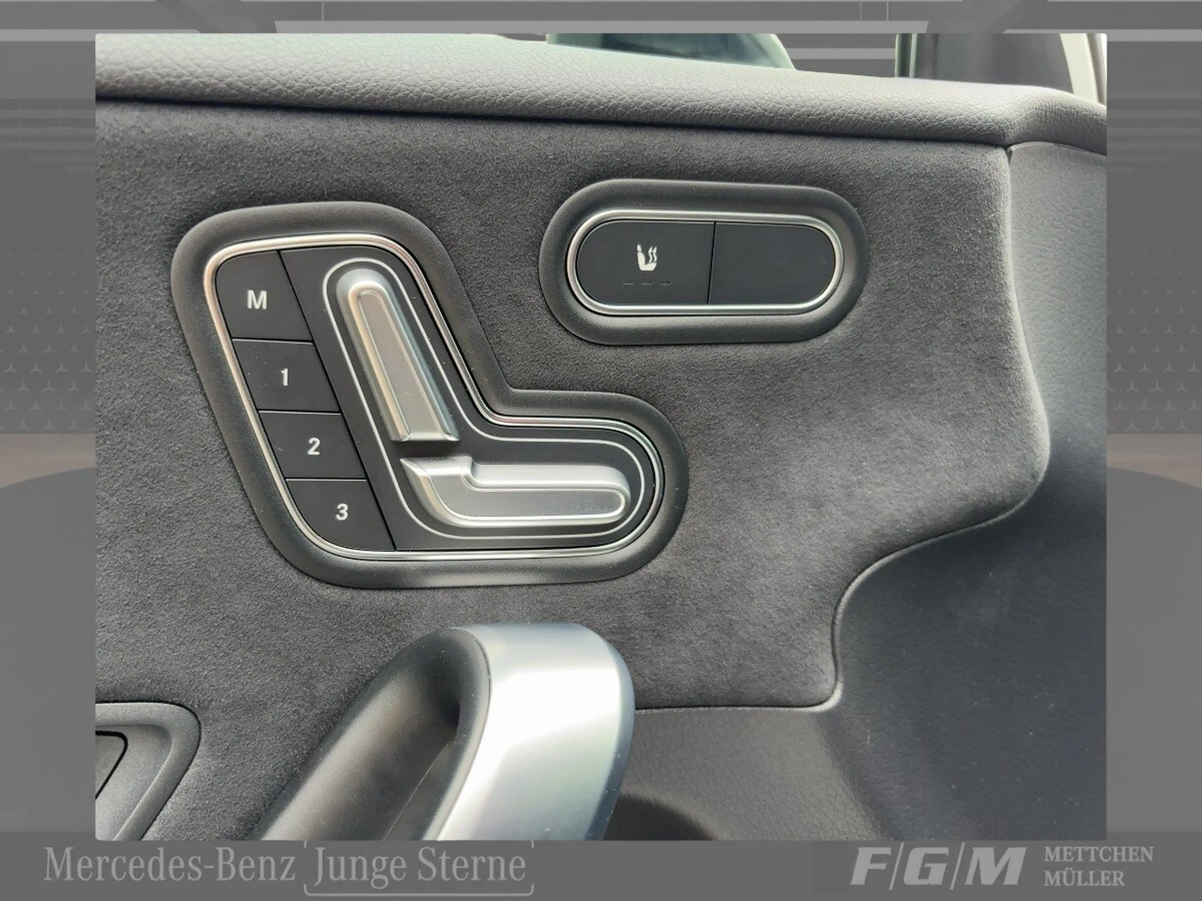 Mercedes-Benz A 35 AMG A 35 AMG PLUS +PANO+DISTR+STANDHZG+HUD+360+MEMOR — photo 5