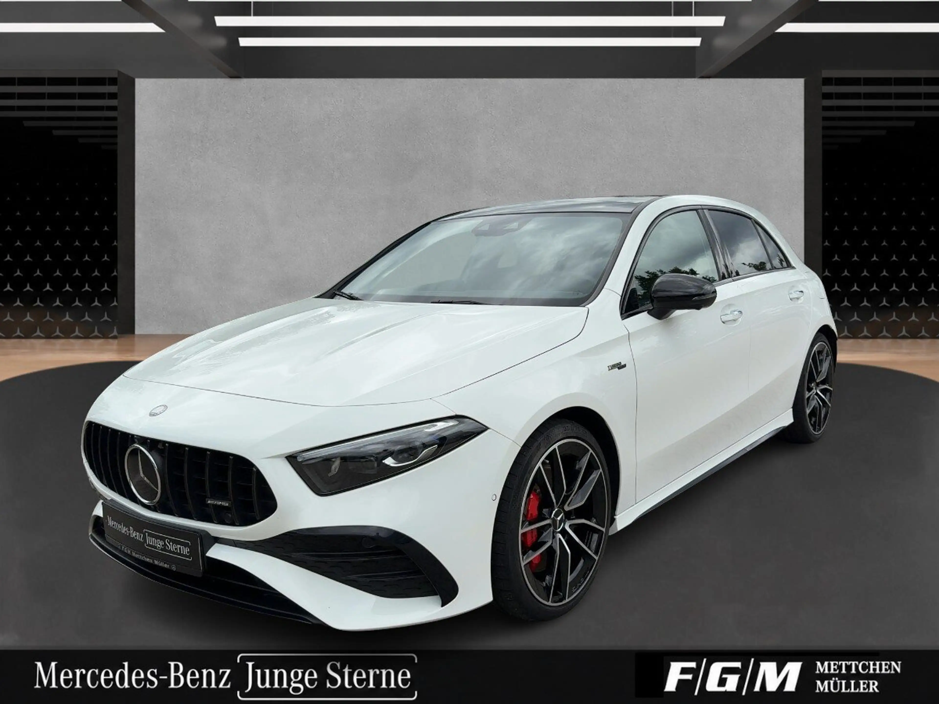 Mercedes-Benz A 35 AMG A 35 AMG PLUS +PANO+DISTR+STANDHZG+HUD+360+MEMOR