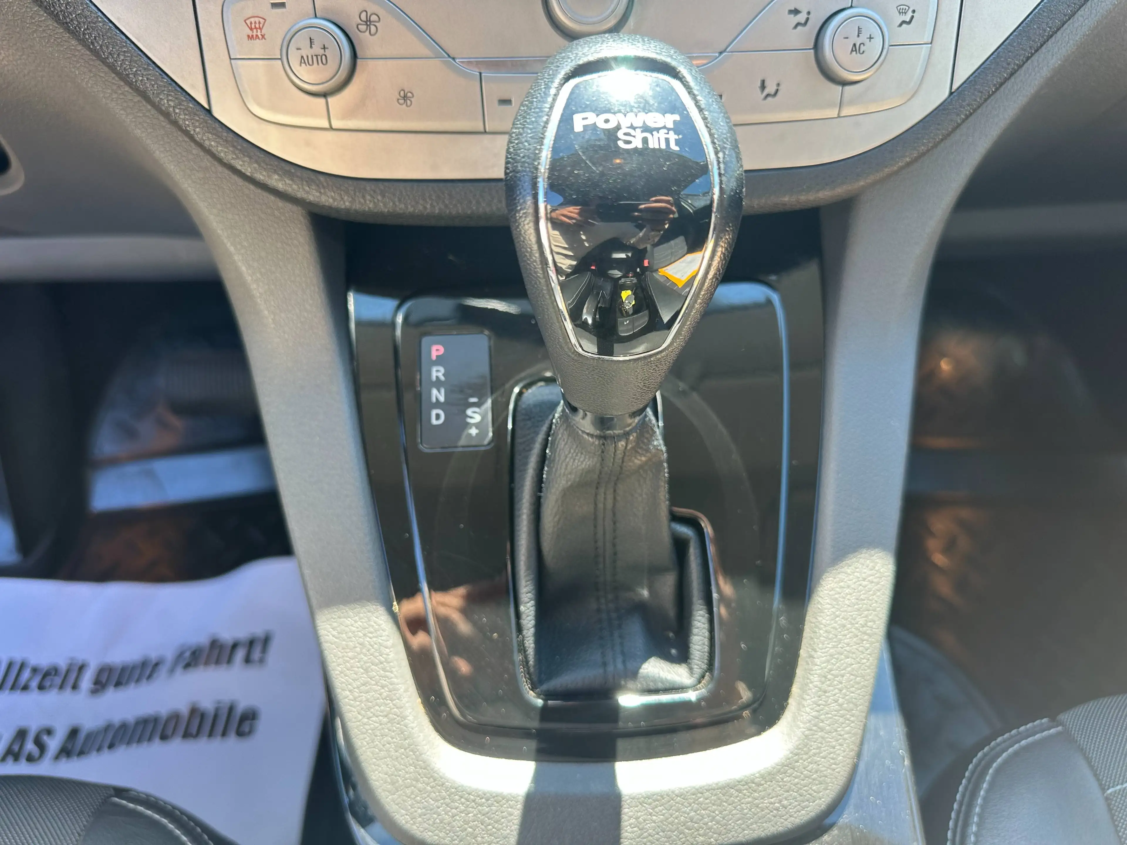 Ford Kuga 2.0 TDCI Titanium Aut+4X4 Allrad+NAVI+T.LEDER+KLIMATRONIK+AHK+PDC+SHZ — photo 10