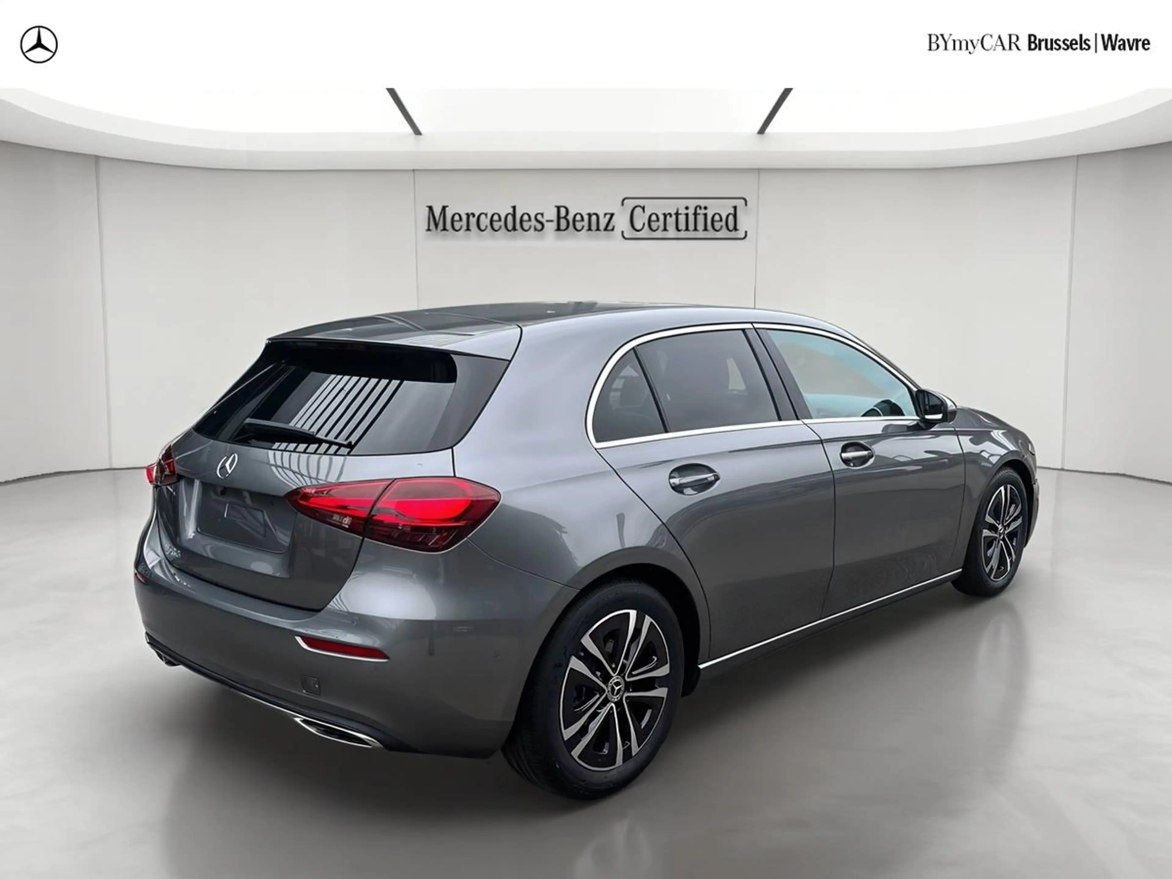 Mercedes-Benz A 180 A Luxury Line — photo 3