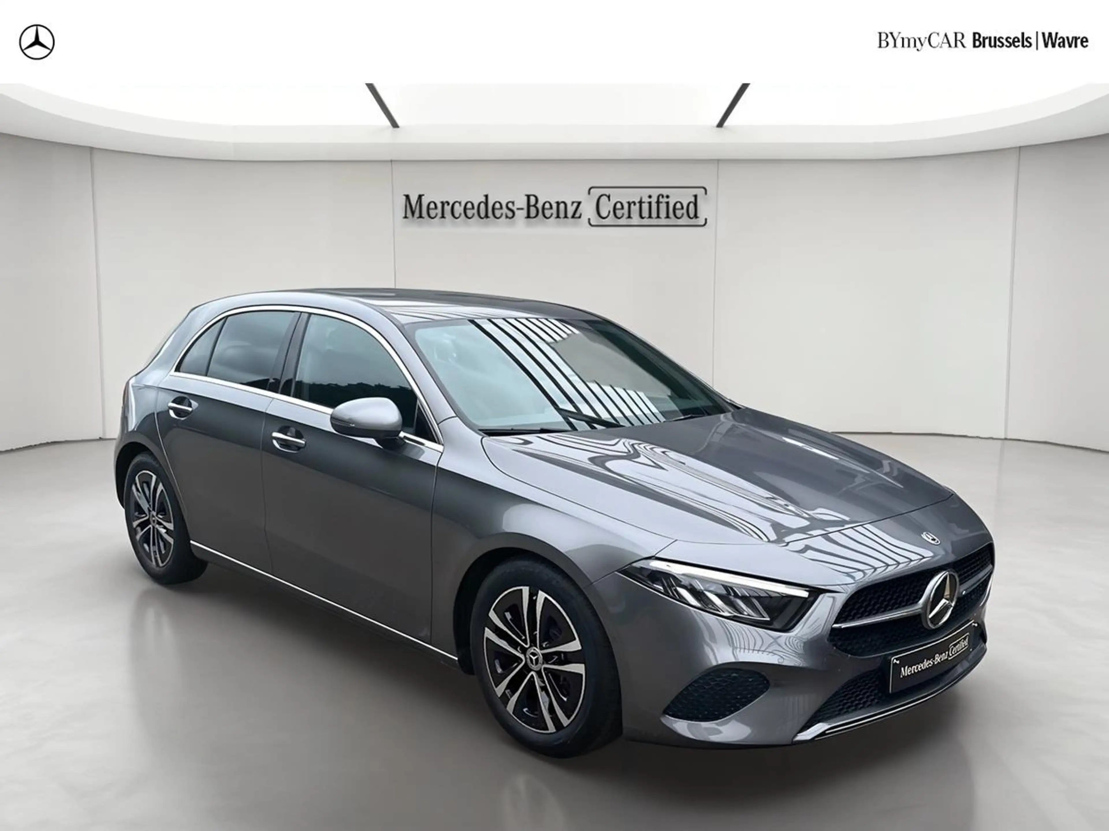 Mercedes-Benz A 180 A Luxury Line — photo 2