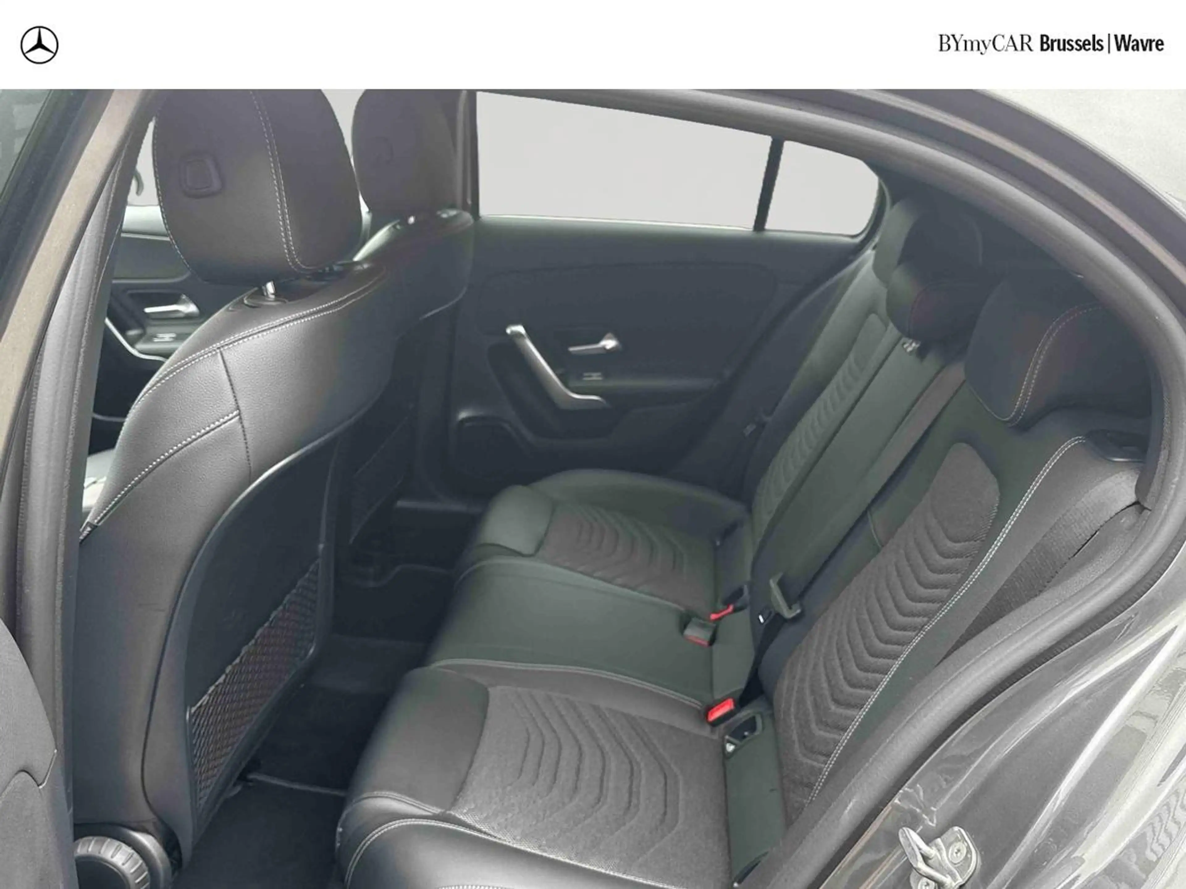 Mercedes-Benz A 180 A Luxury Line — photo 15