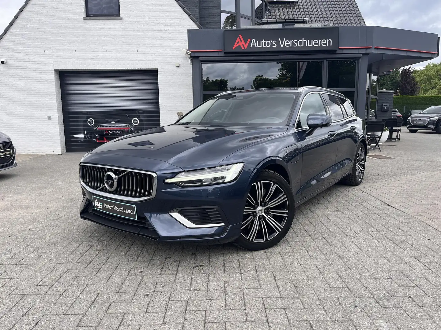 Volvo V60 T6 Recharge Inscription AWD Geartronic ** Memor... Blau - 2