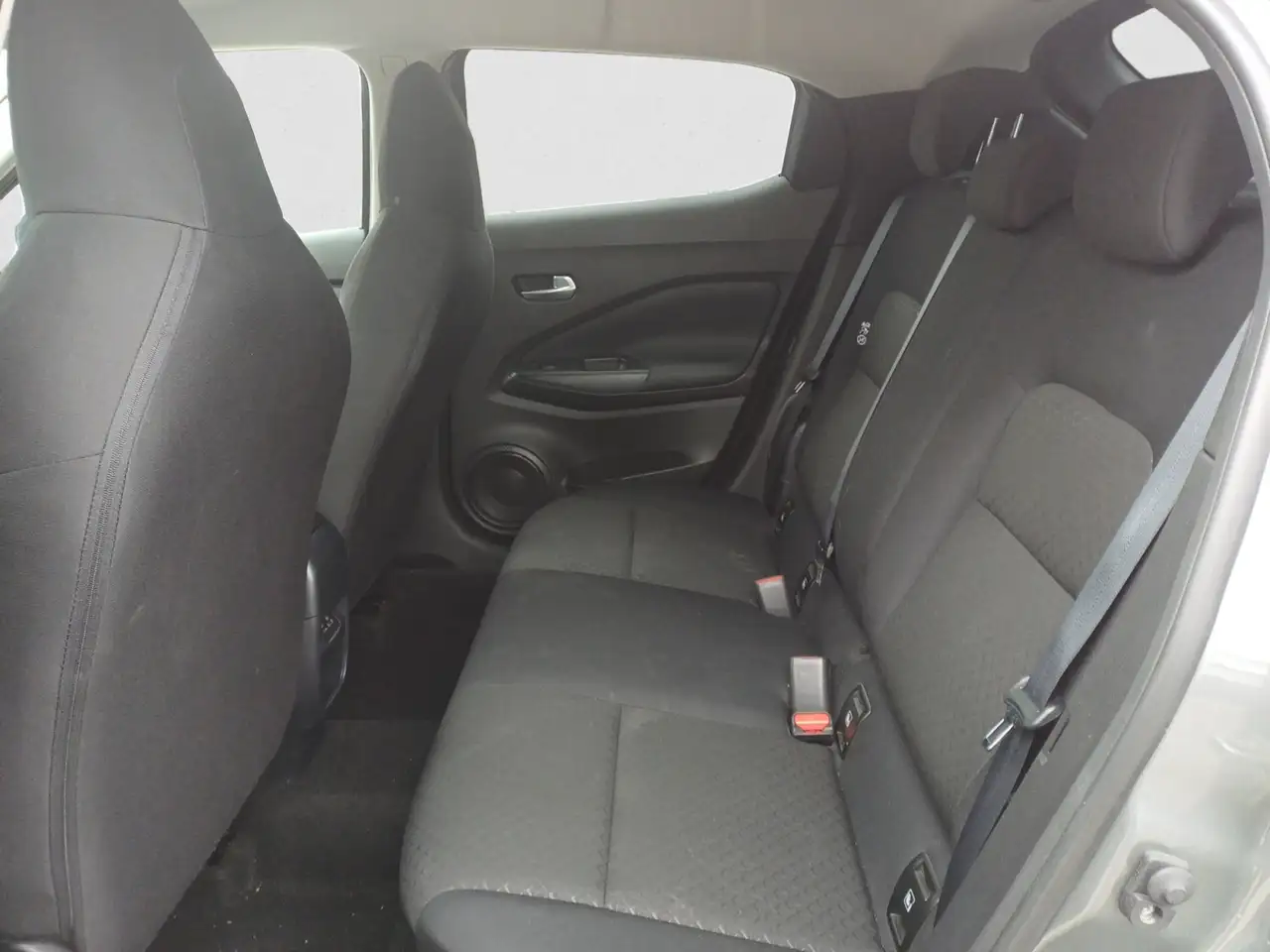 Nissan Juke 1.0 DIG-T Acenta 11
