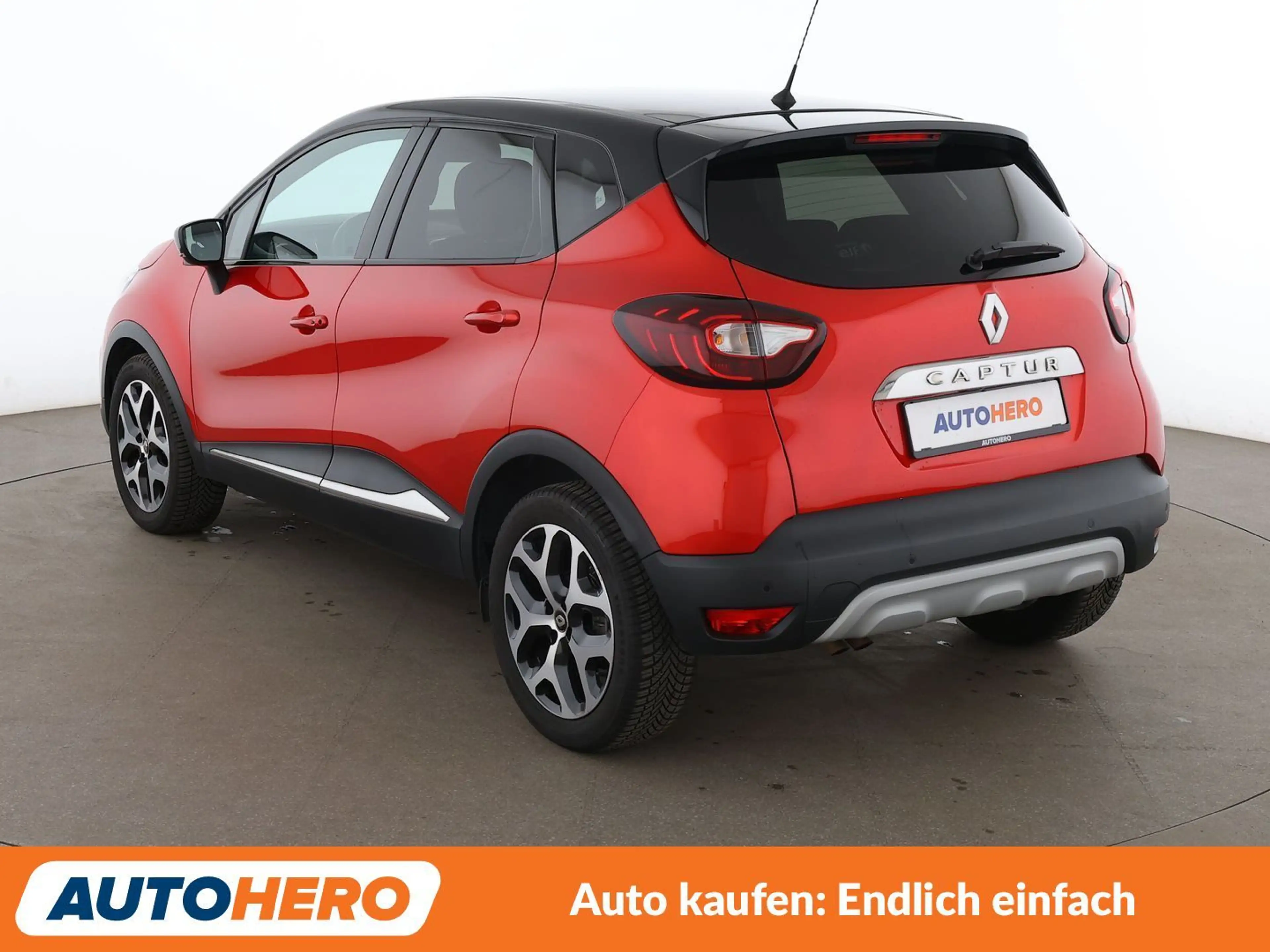 Renault Captur 1.3 TCe Collection Aut.*NAVI*TEMPO*PDC*SHZ* — photo 4