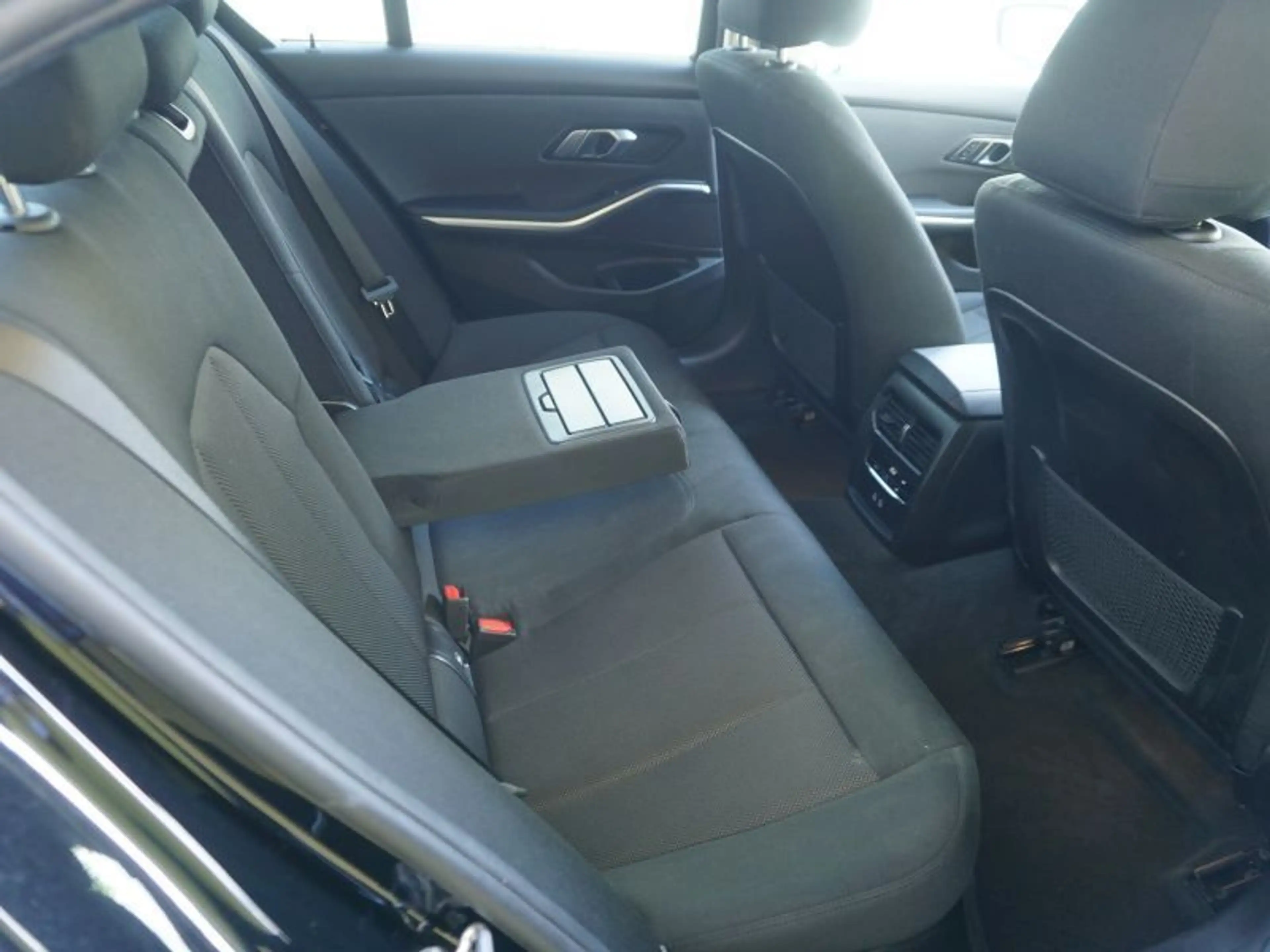 BMW 316 d Limousine Aut. *WIDESCREEN+AHV* — photo 12