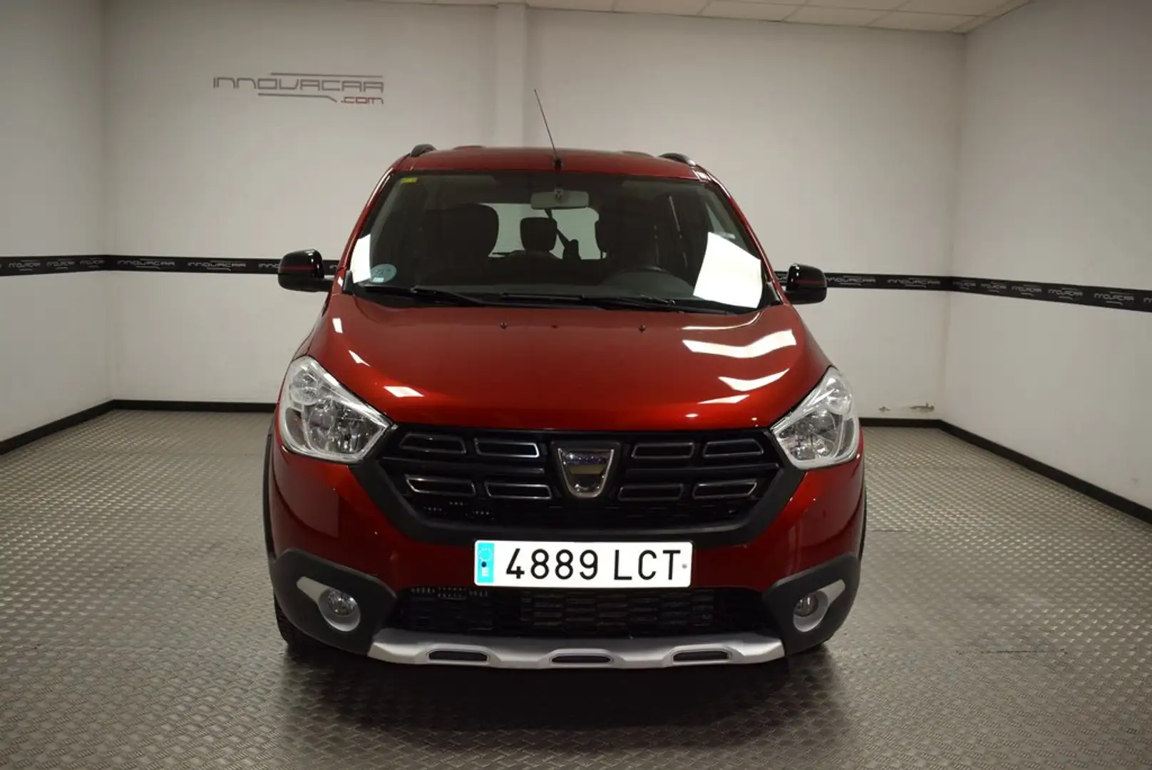Dacia Lodgy Stepway Comfort TCe 96kW (130CV) 7Pl GPF Rojo - 2