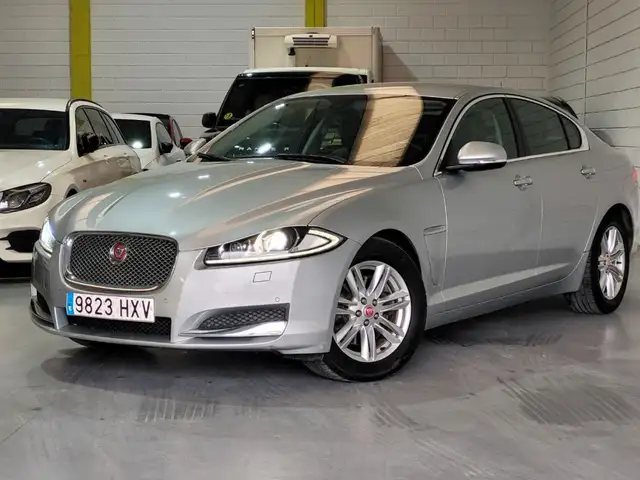Jaguar XF 2.2 Diesel Premium Luxury Aut.