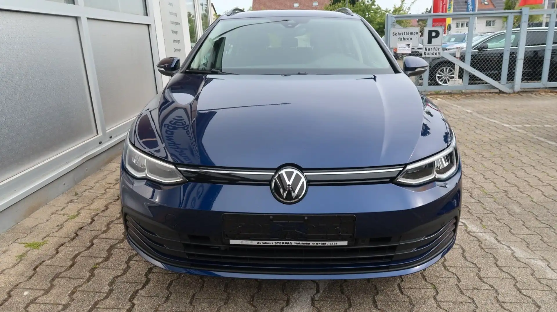 Volkswagen Golf Variant 1,5 eTSI Life MHEV +Navi +LED +APP Bleu - 2
