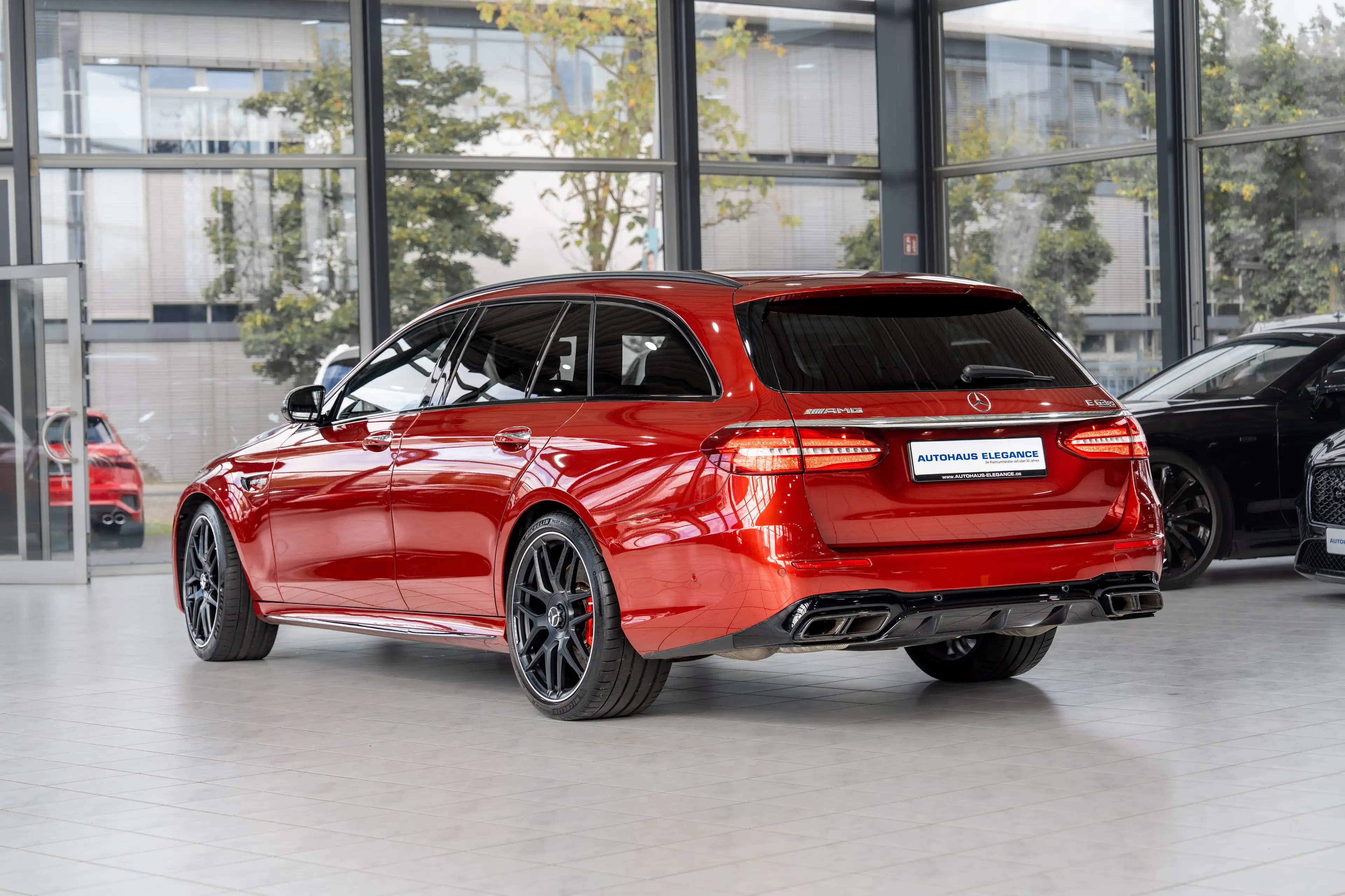 Mercedes-Benz E 63 AMG S 4Matic*DRIVERS-PACKAGE*MASSAGE*BURM* — photo 3