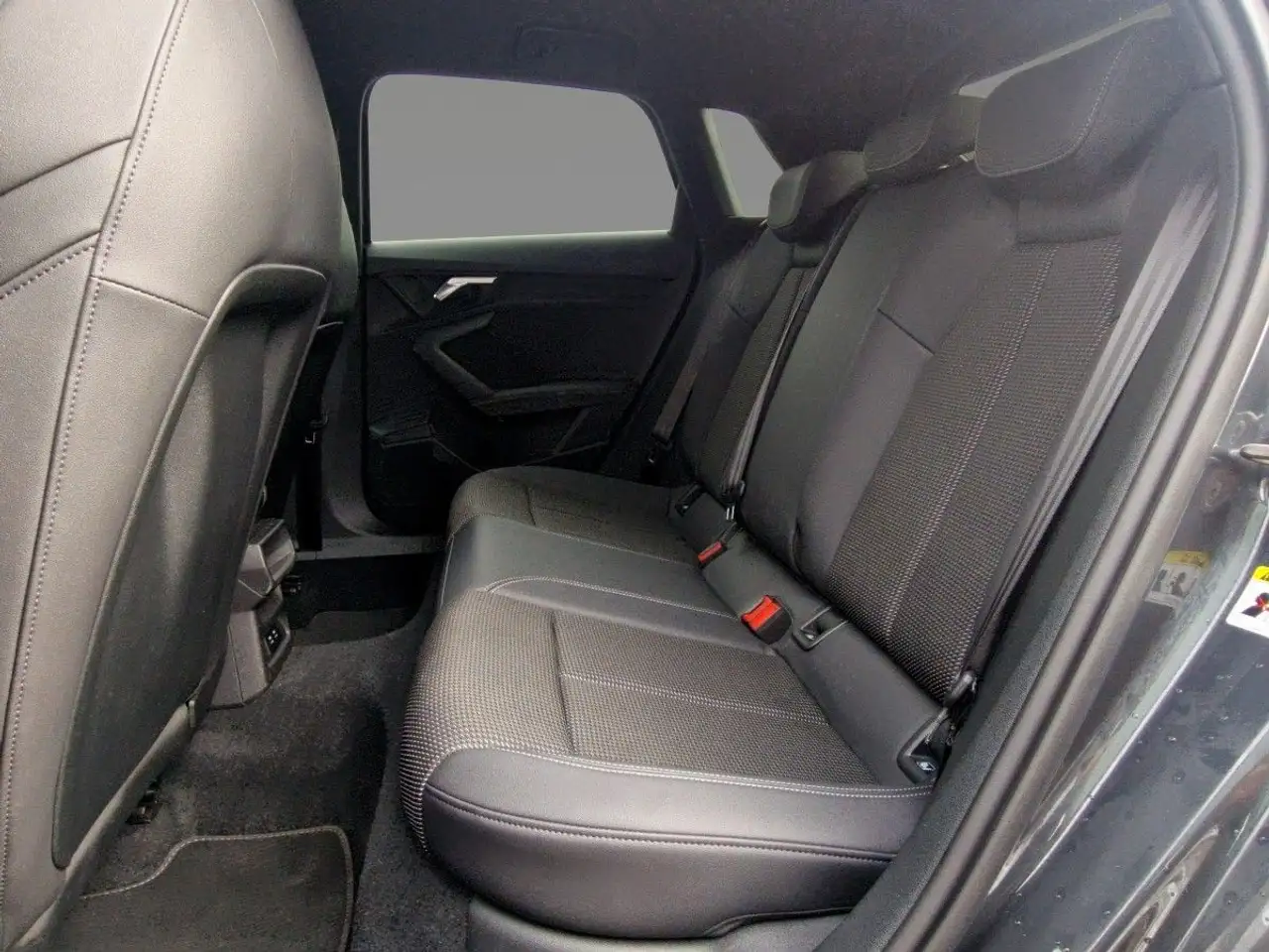 Audi A3 advanced 35 TDI S-Line LED NAVI SHZ 8