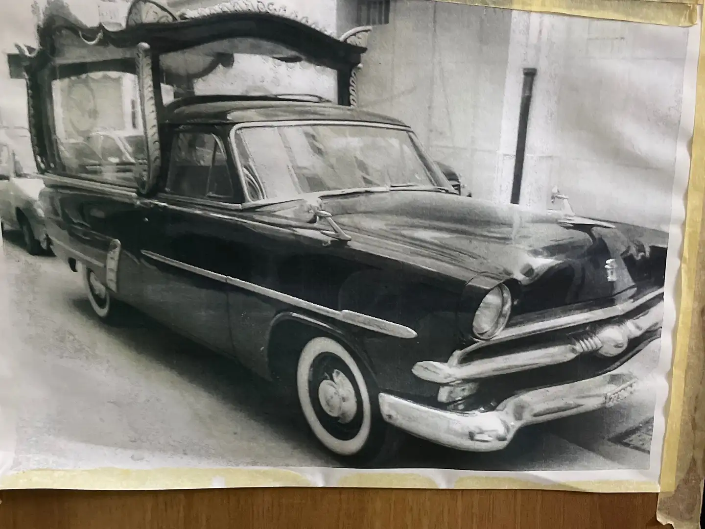 Ford Autofunebre Чорний - 2