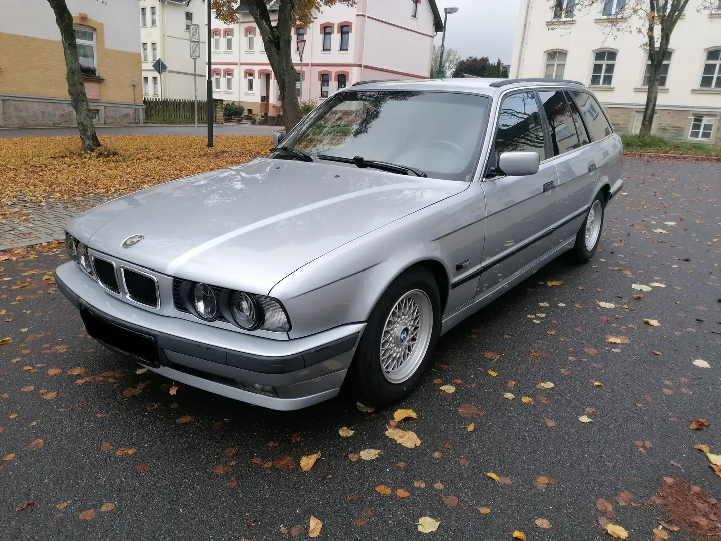 BMW 518 5er 518i touring Edition *TÜV 08/27* Silber - 2