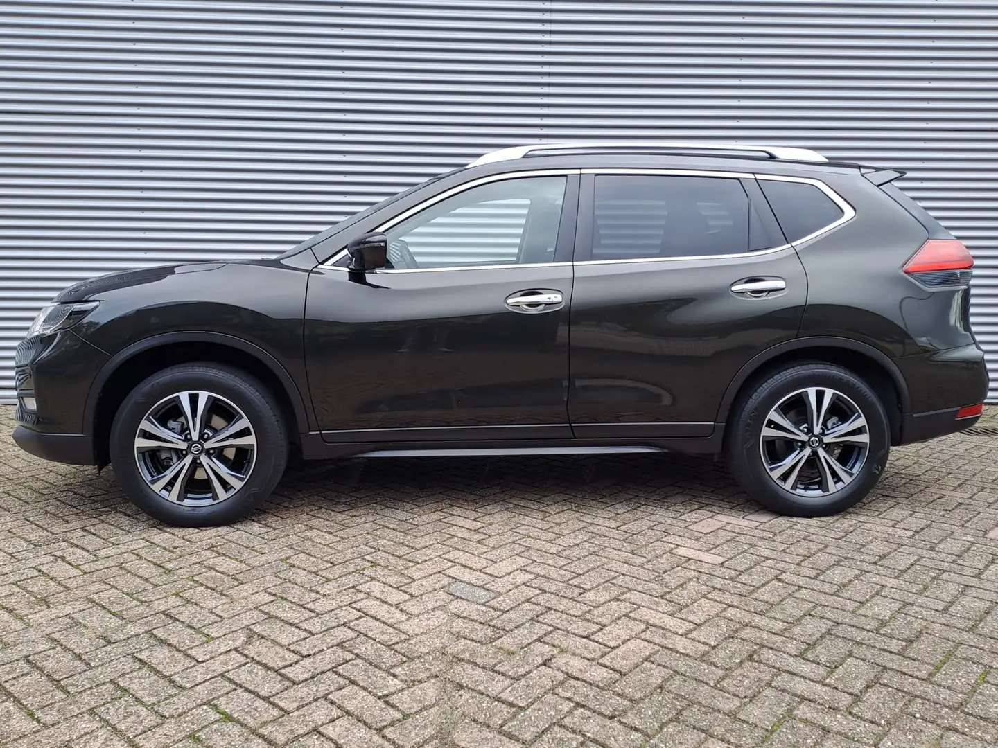 Nissan X-Trail 1.3 DIG-T N-Connecta | Navi | Automaat | Trekhaak Groen - 2