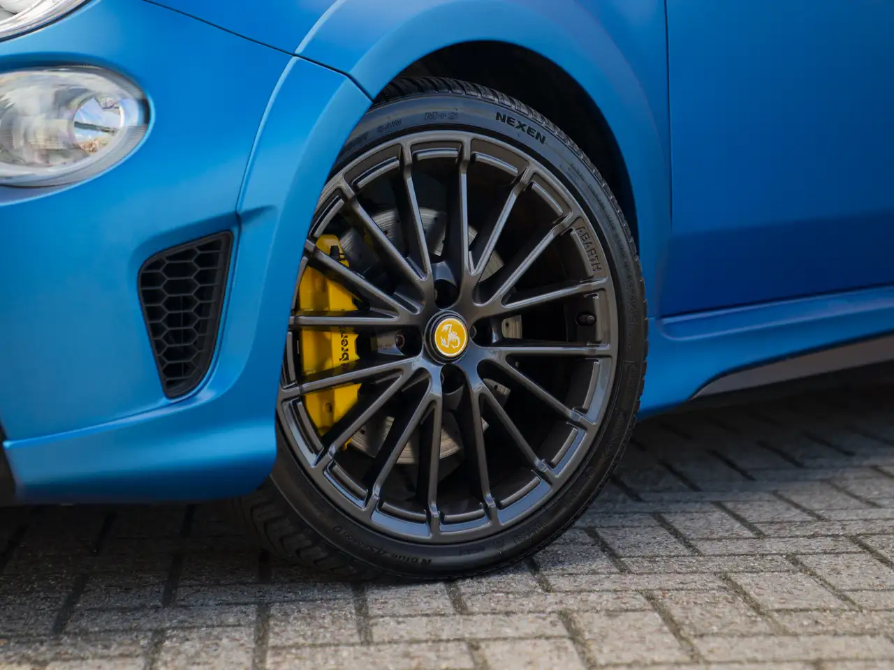 Abarth 595C 2022 — фото 17