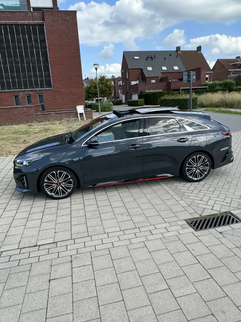 Kia ProCeed / pro_cee'd 1.6 T-GDI DCT7 OPF GT Gris - 2