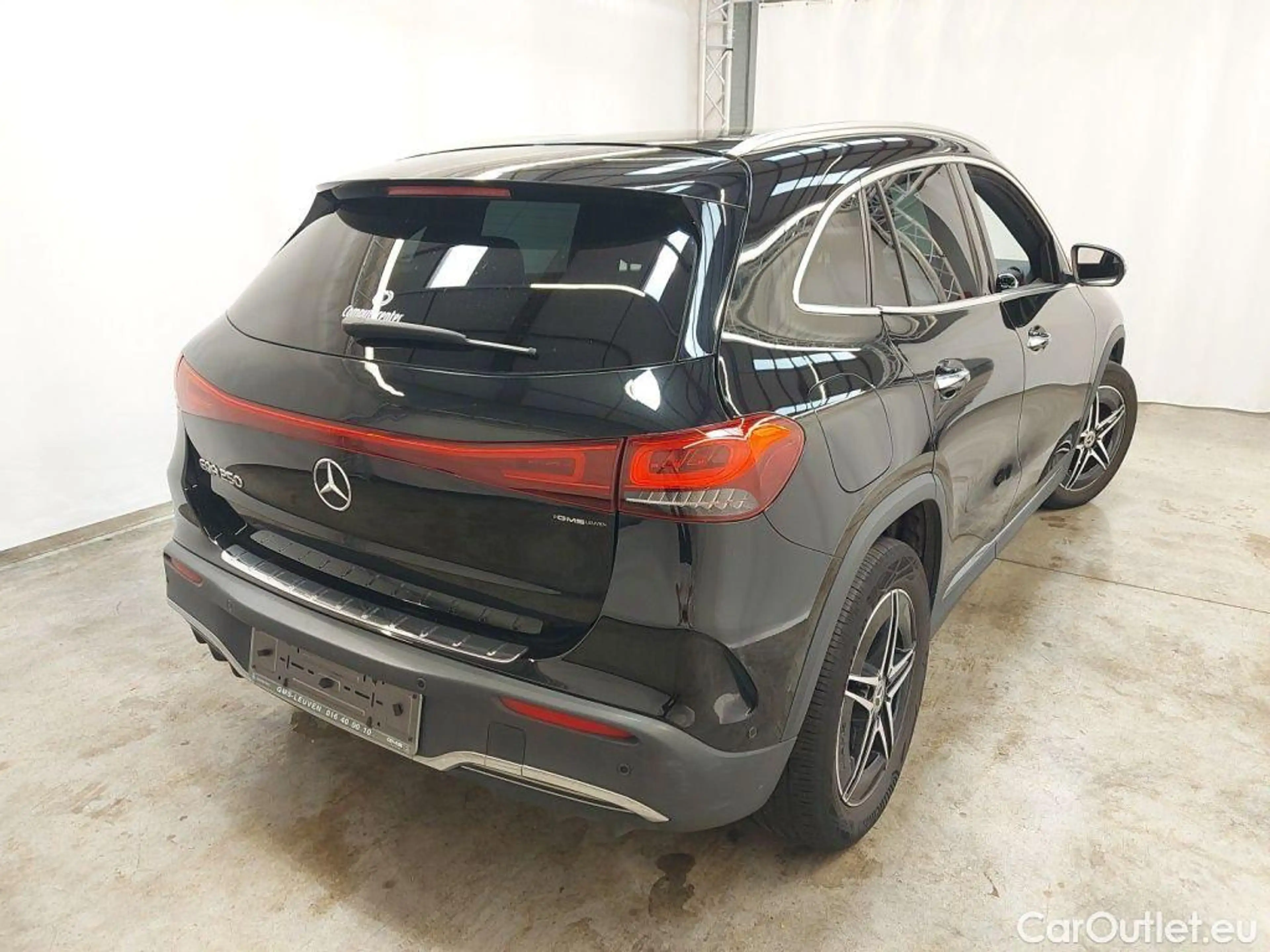 Mercedes-Benz EQA 250 AMG Line 5d — photo 2