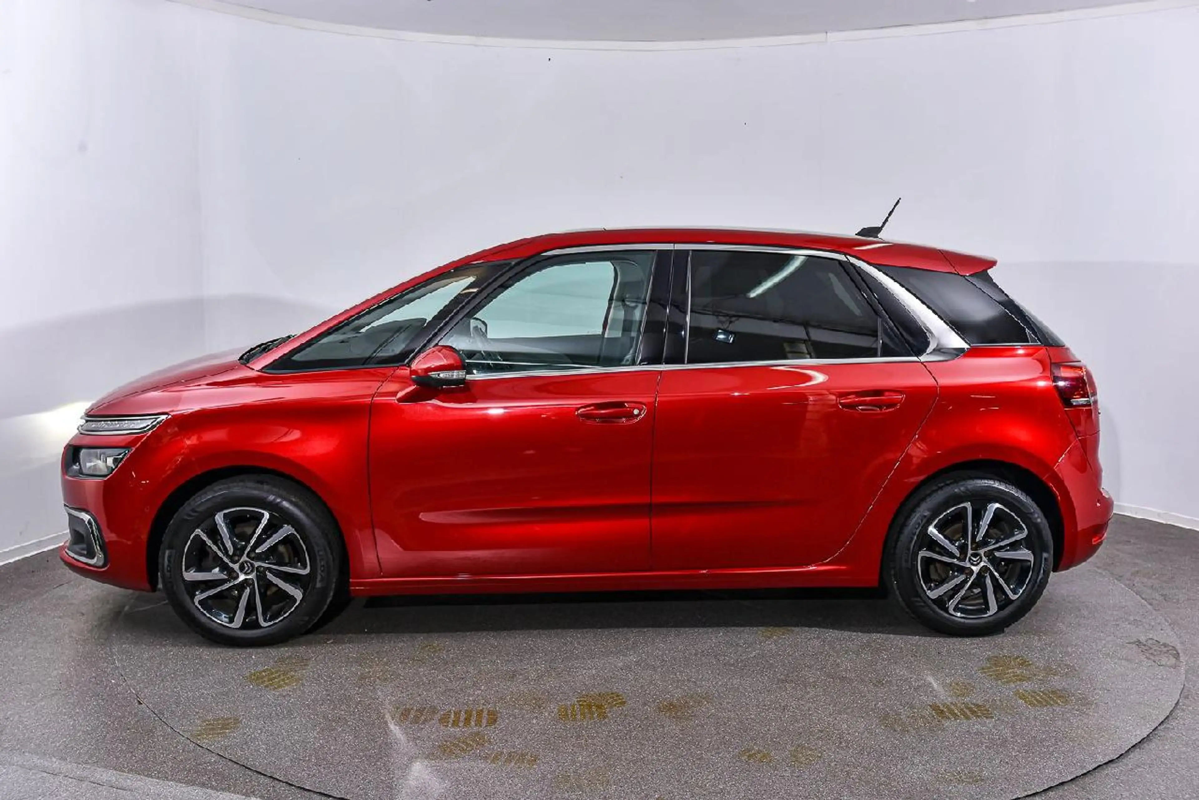Citroen C4 Picasso C4 Spacetourer PT130 S&S Shine — photo 8