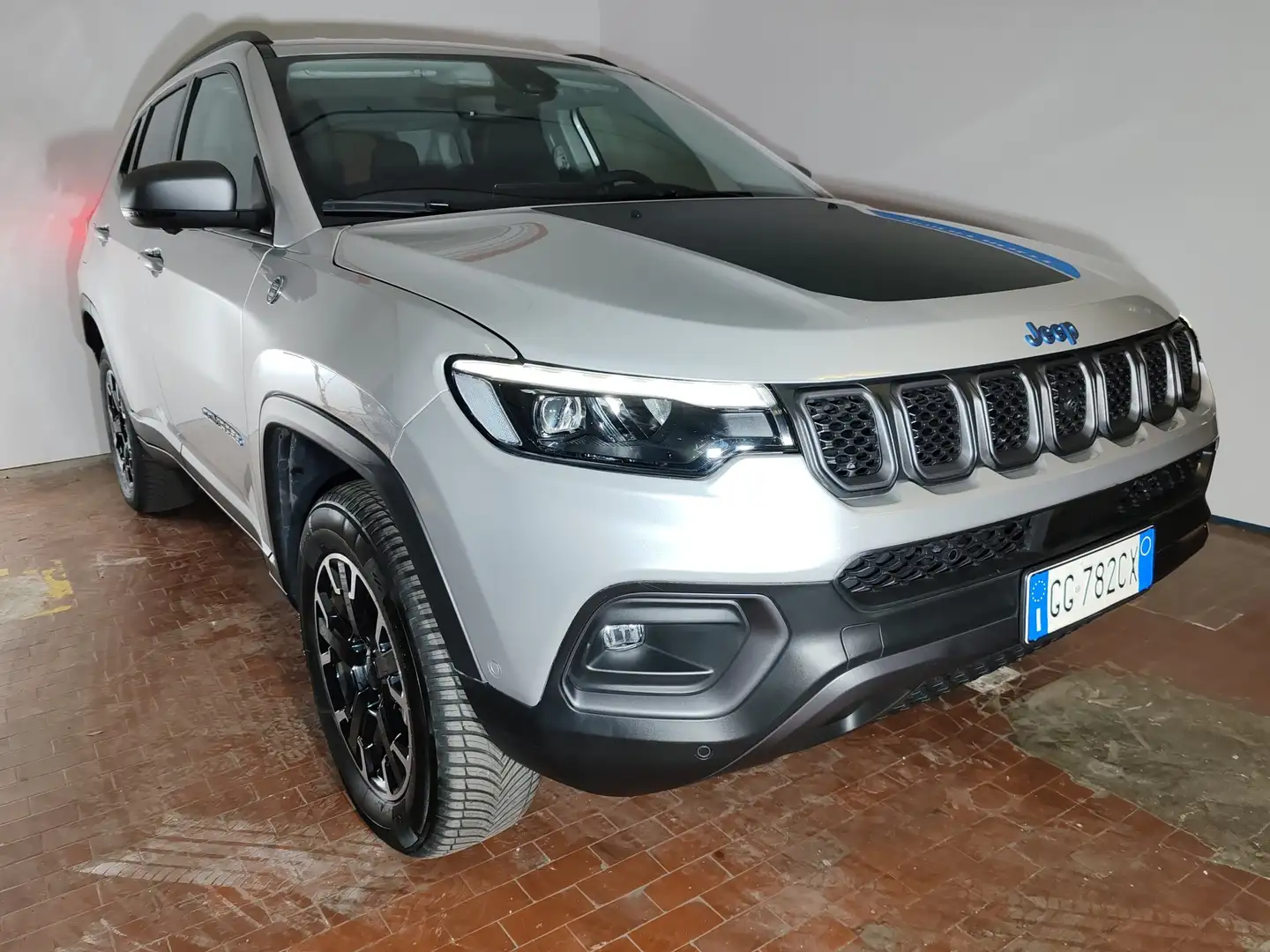 Jeep Compass 1.3 Turbo T4 240cv Trailhawk 4xe Auto Grau - 1