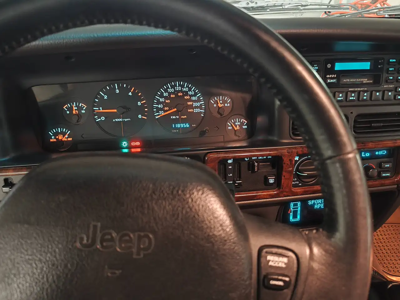 Jeep Grand Cherokee LIMITED 2.5 D, foto 11