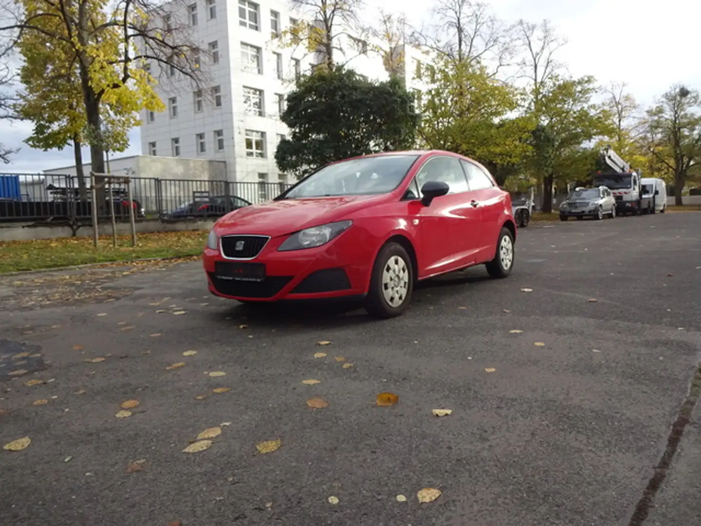 SEAT Ibiza SC Basis Rot - 1
