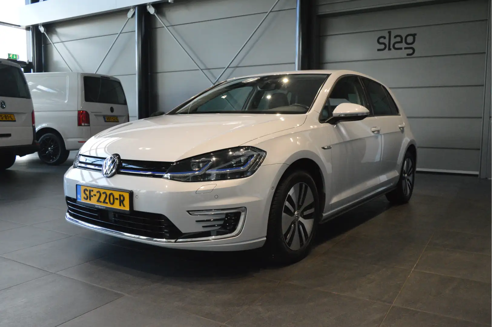 Volkswagen e-Golf navi clima camera cruise pdc virtual cockpit !! Blanc - 2