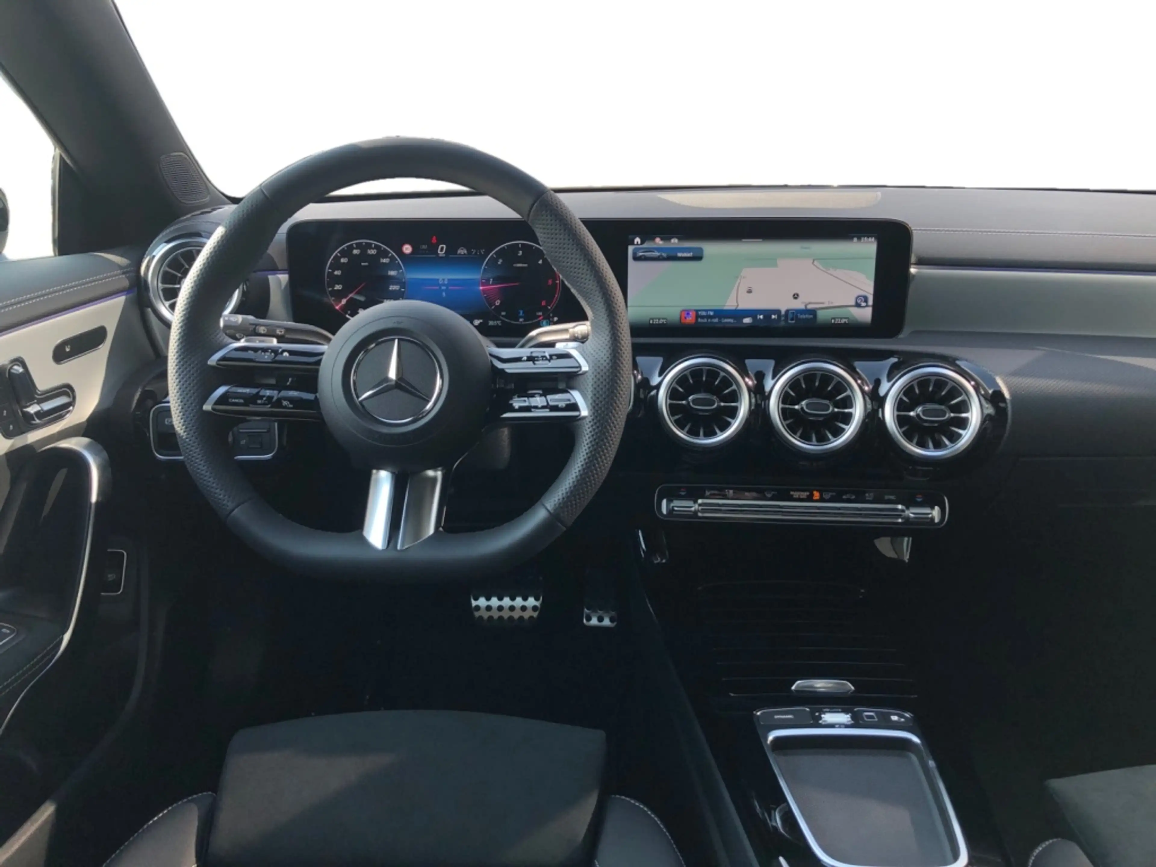 Mercedes-Benz CLA 220 d Shooting Brake AMG+MBUX+MBeam+Night — photo 7
